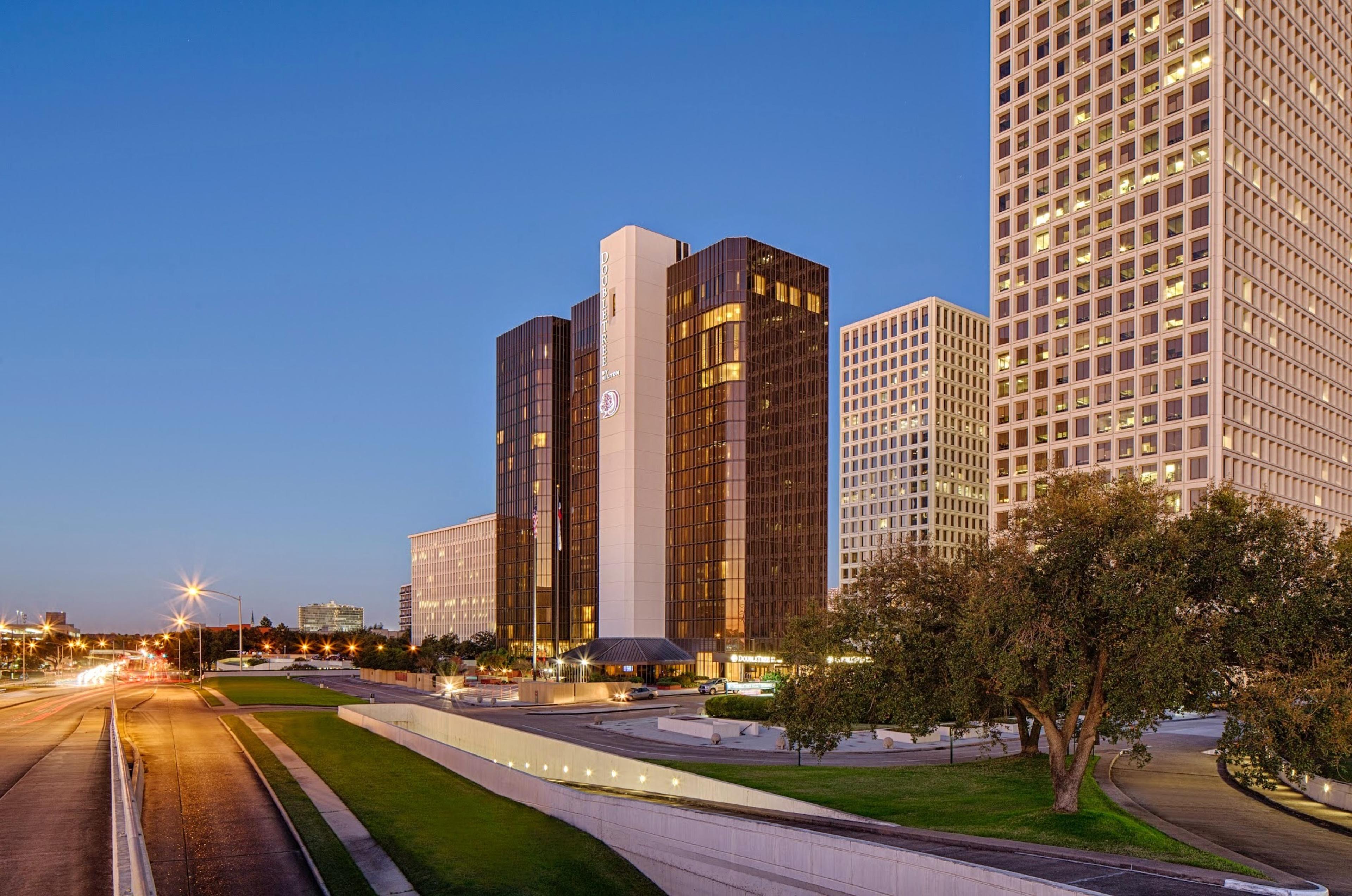 DoubleTree by Hilton Hotel Houston - Greenway Plaza