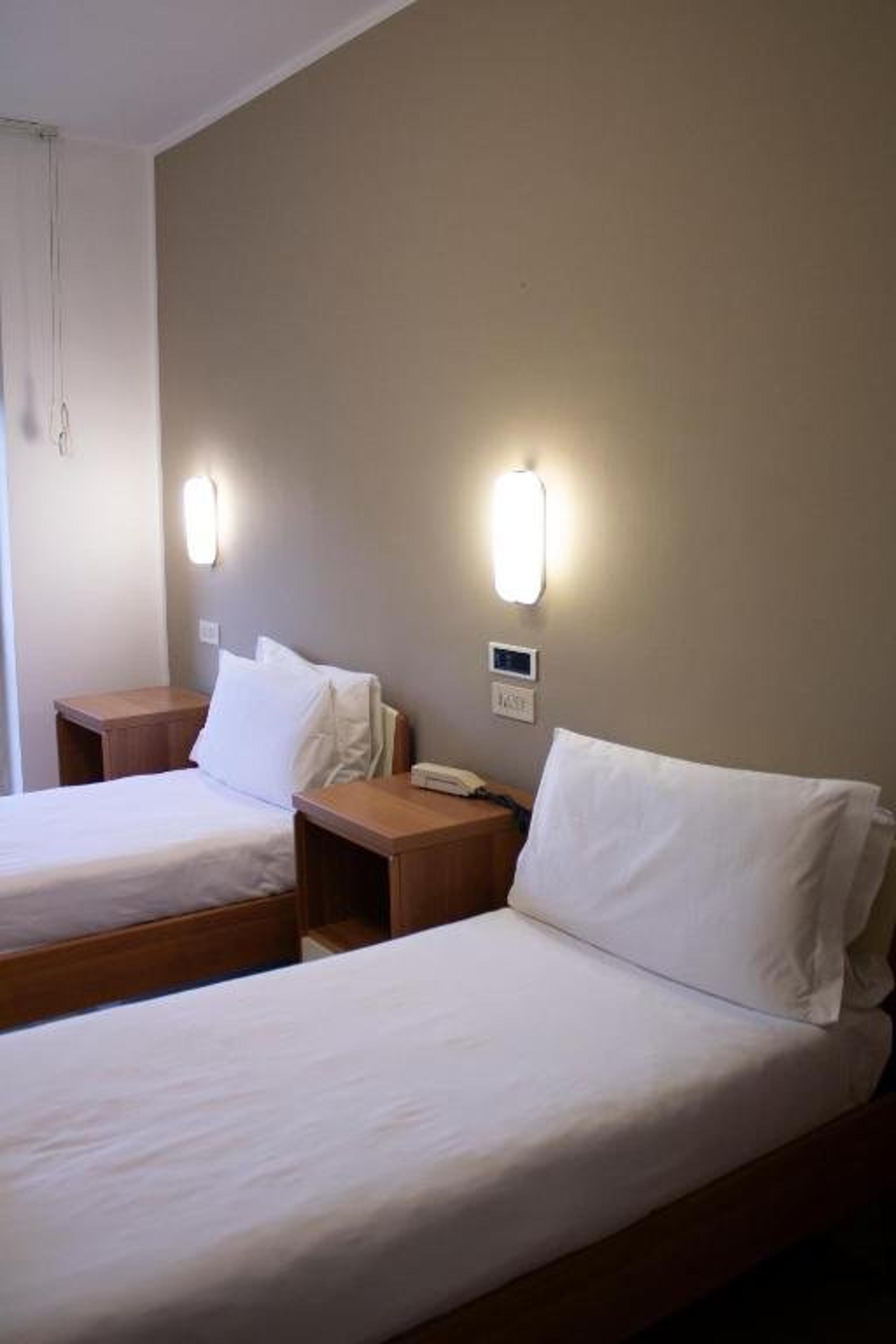 APULIA HOTEL B&B - ROME