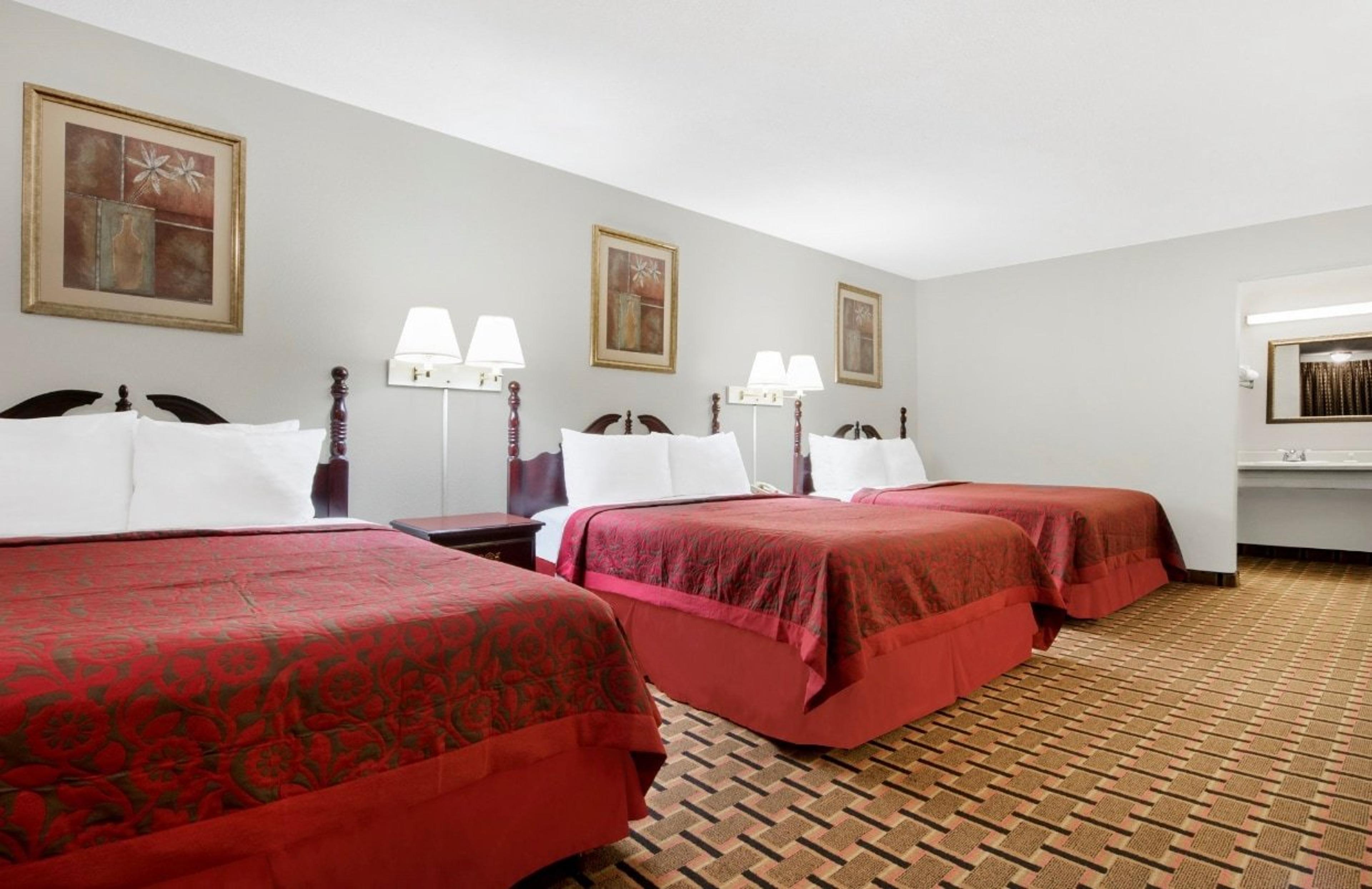 Lone Star Inn by OYO Vernon