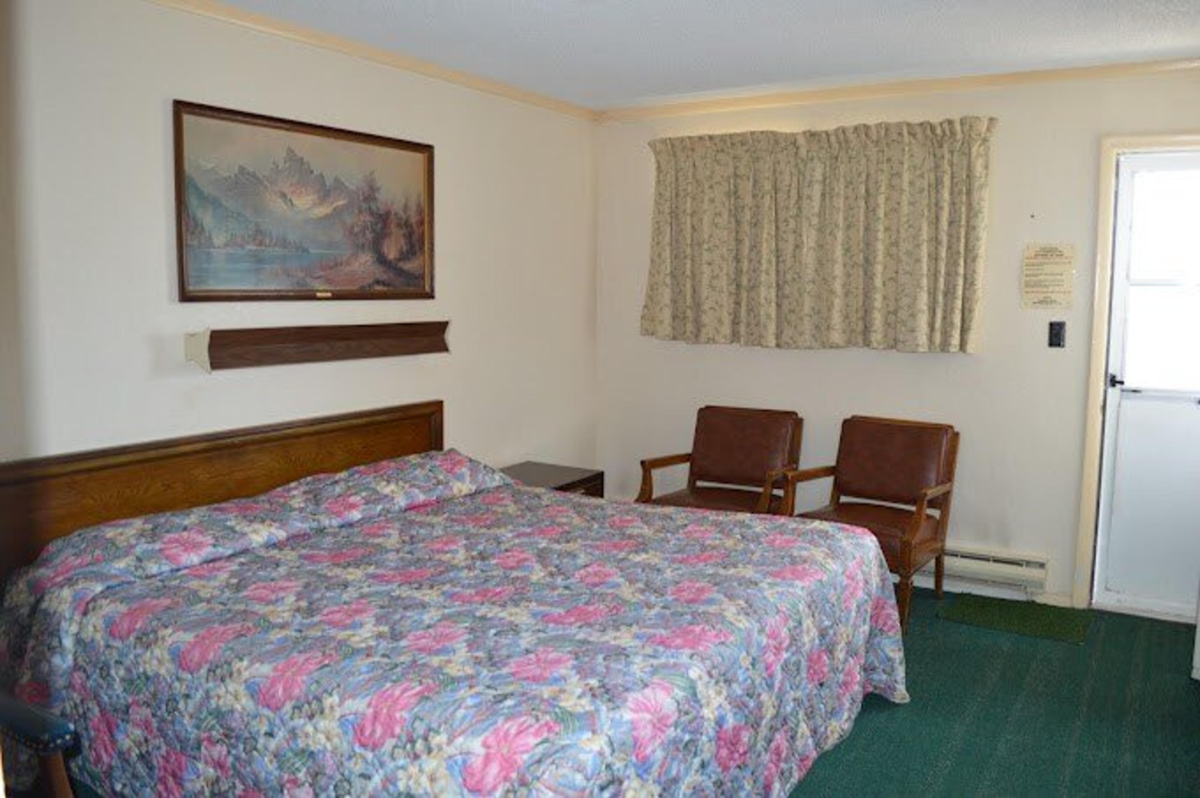 Capri Motel By OYO Elwood