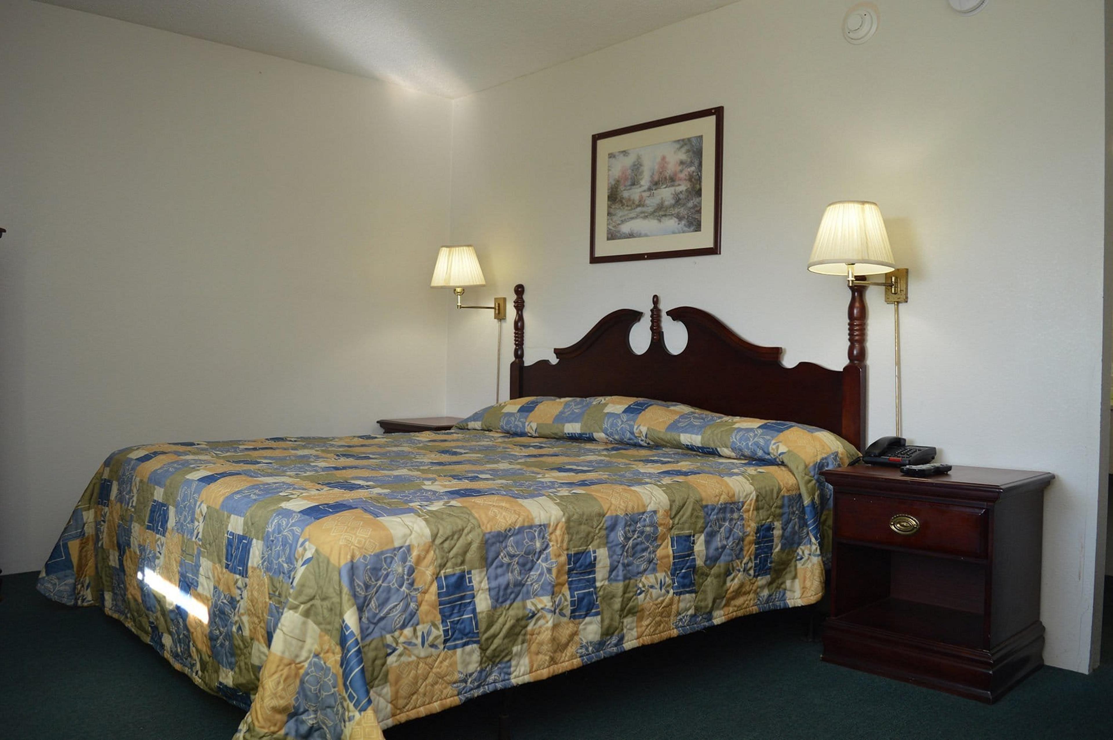 Brookville Inn By OYO Near DAY