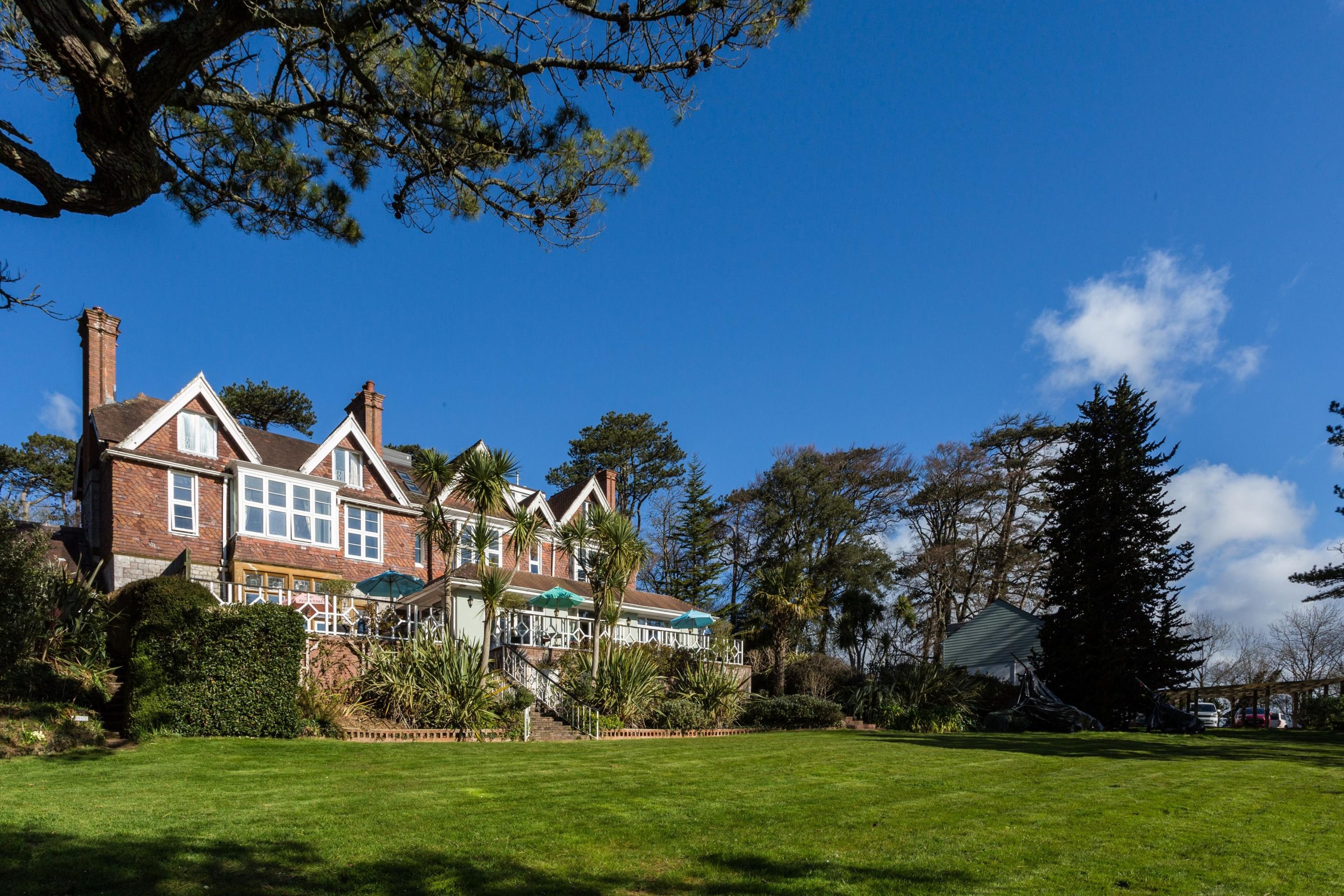 OYO ORESTONE MANOR