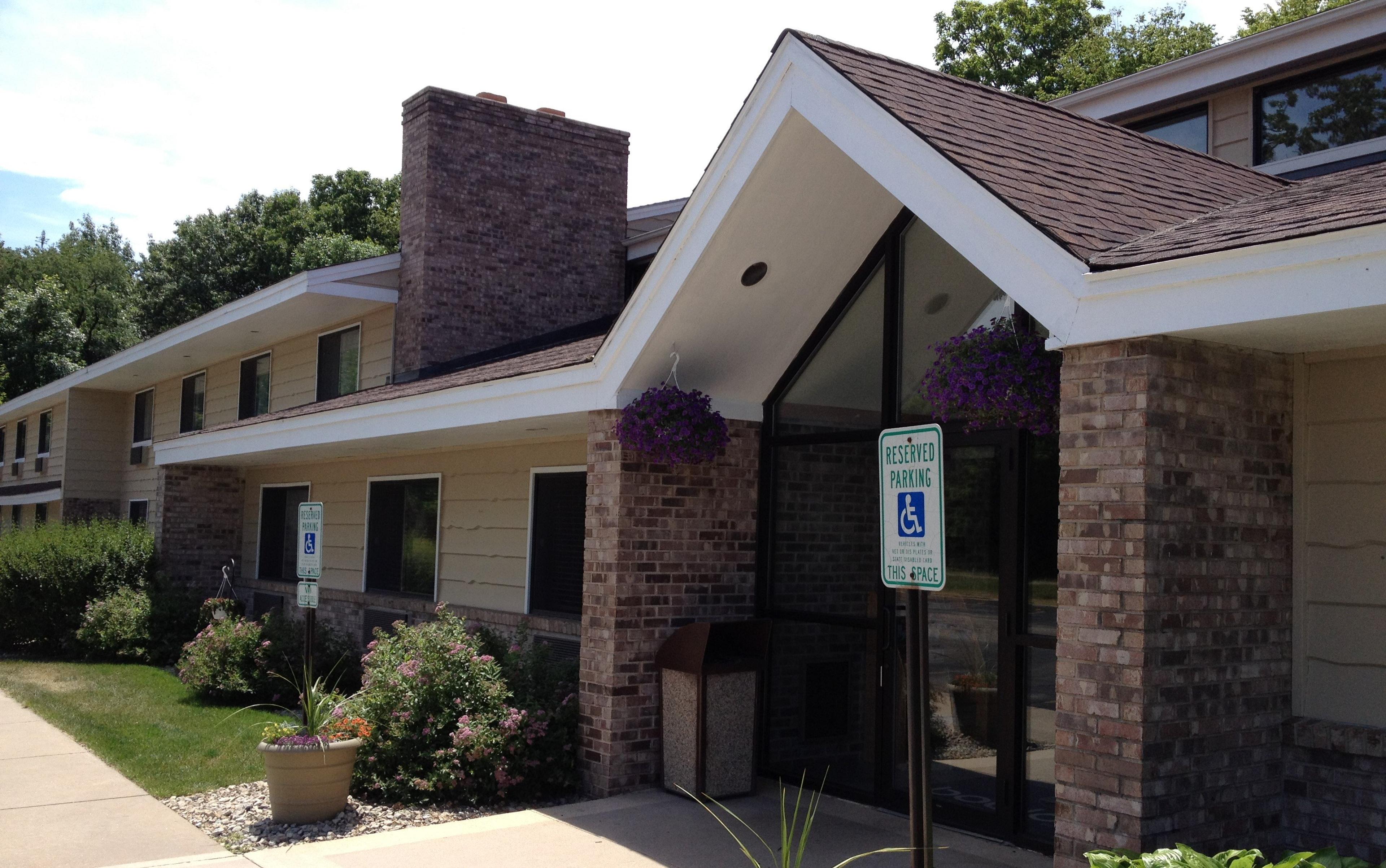 Ripon, WI - Boarders Inn & Suites
