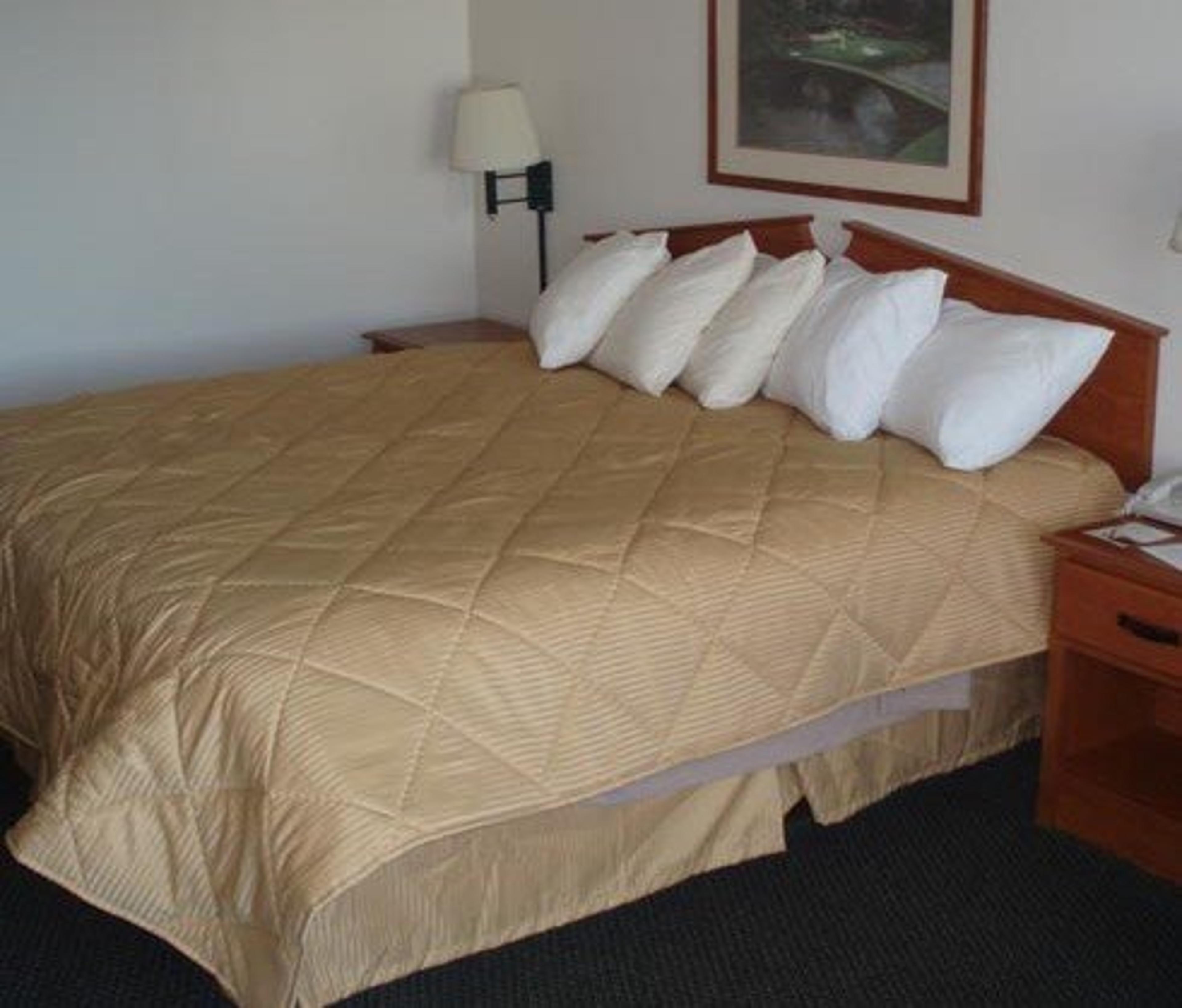 Ripon, WI - Boarders Inn & Suites