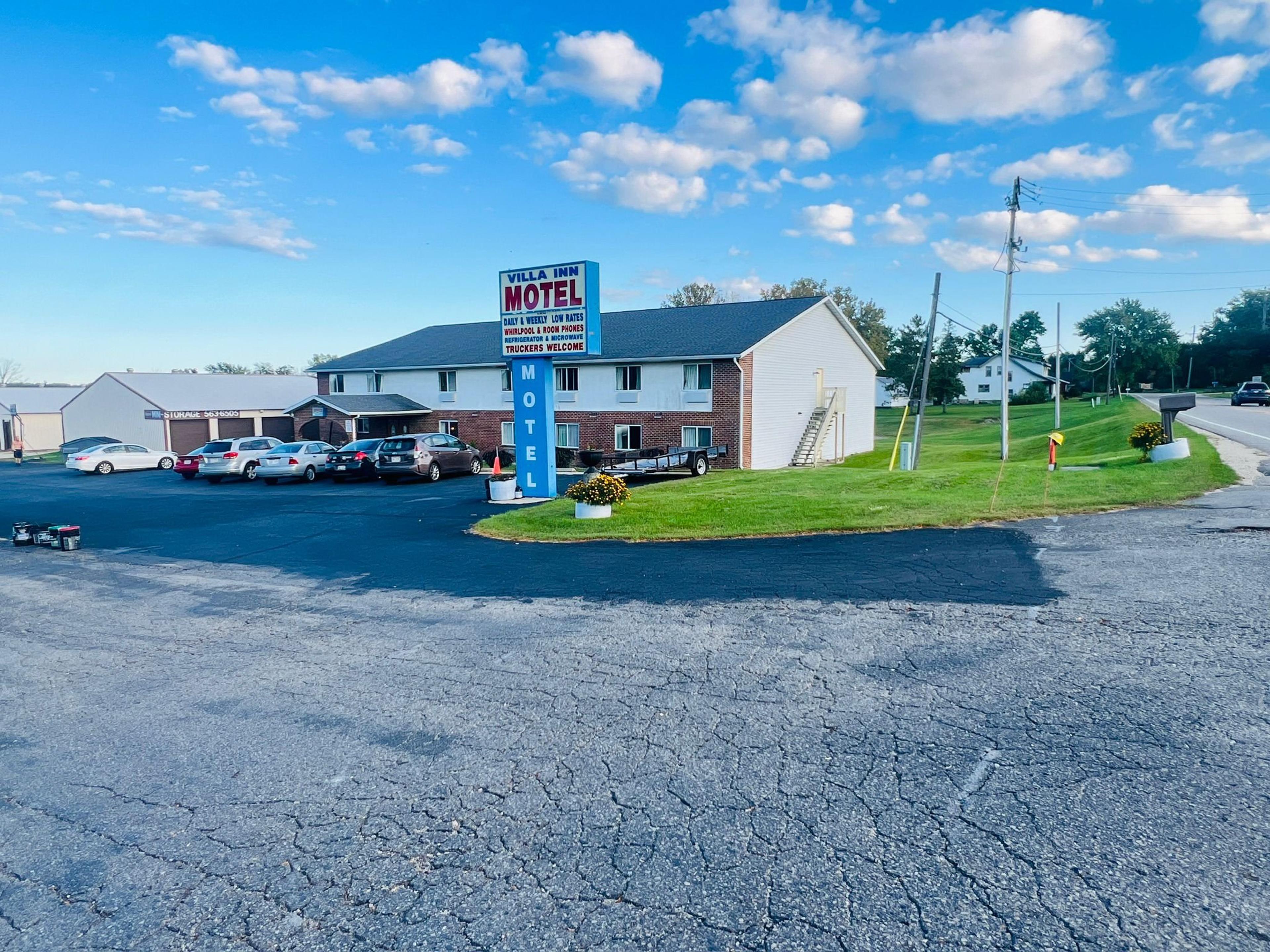 Villa Inn Motel Near Hwy 12 WI