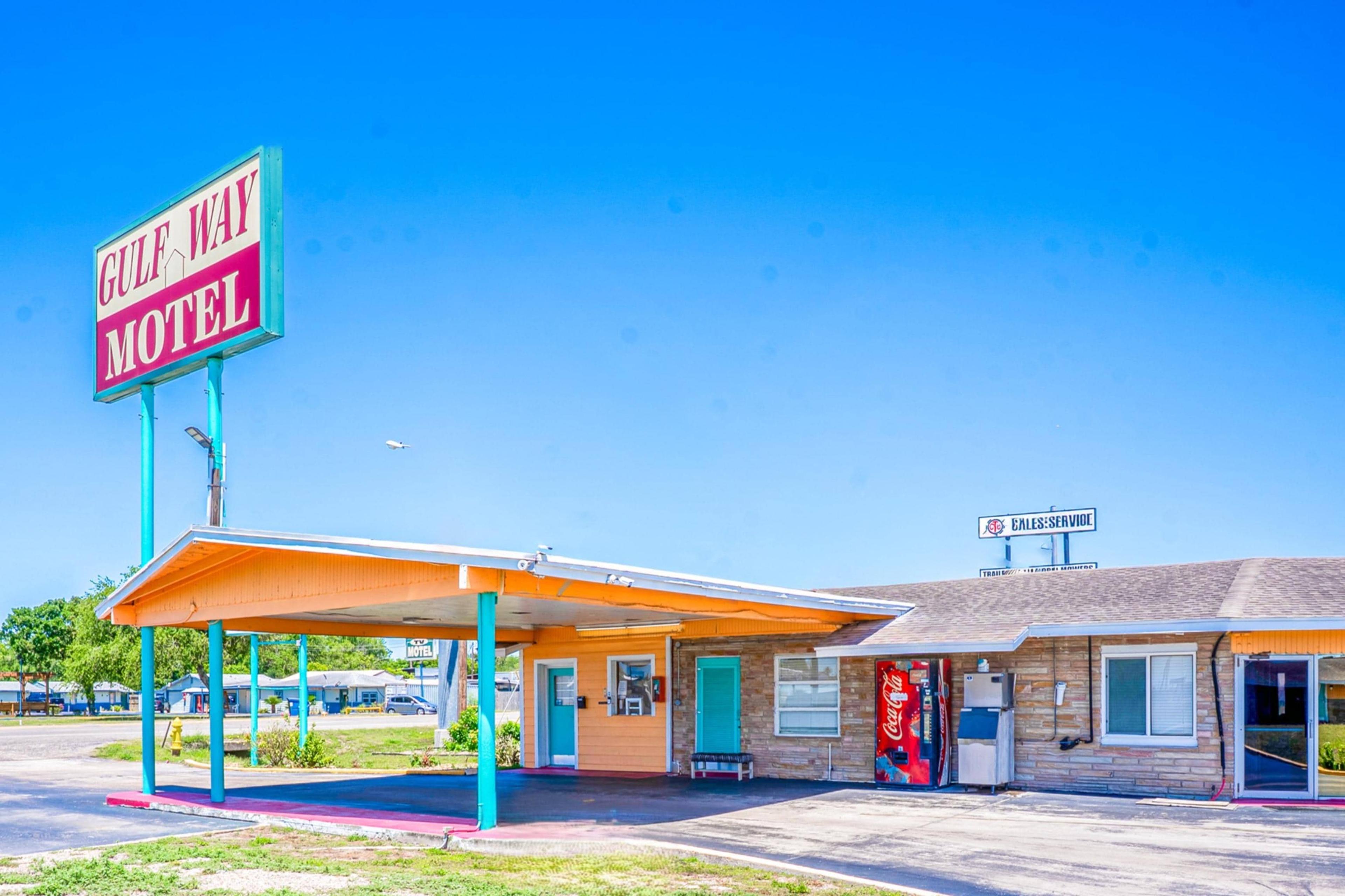 Gulfway Motel By OYO Near Airp