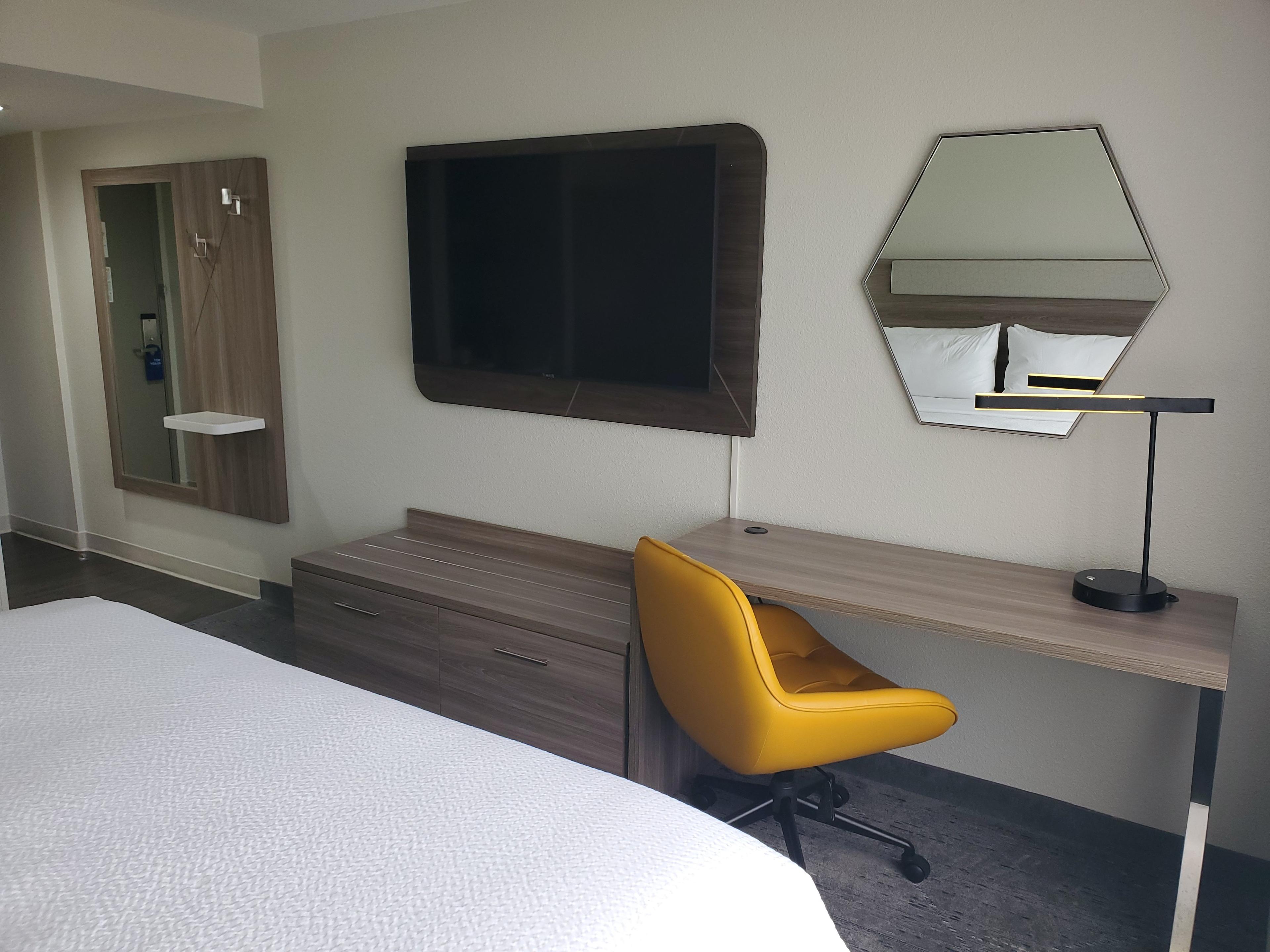 HOLIDAY INN EXP KENNESAW BY IHG