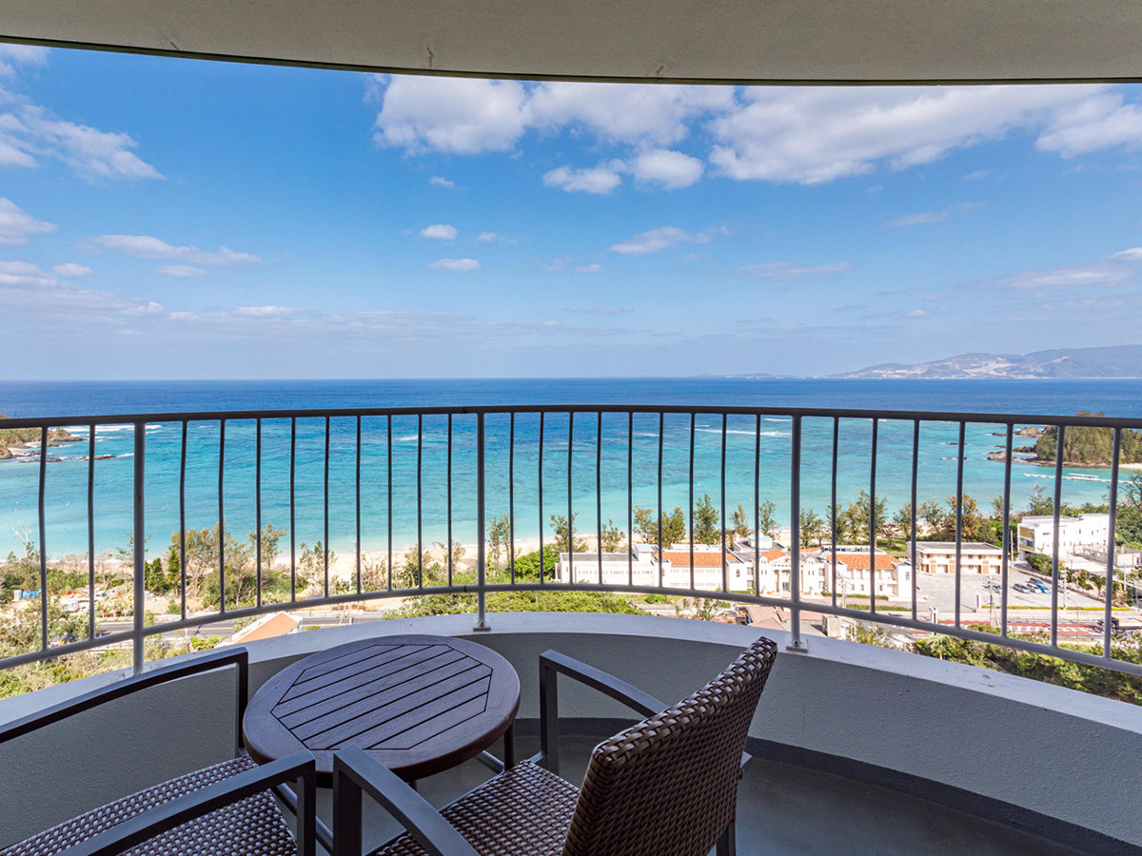 Okinawa Kariyushi Beach Resort