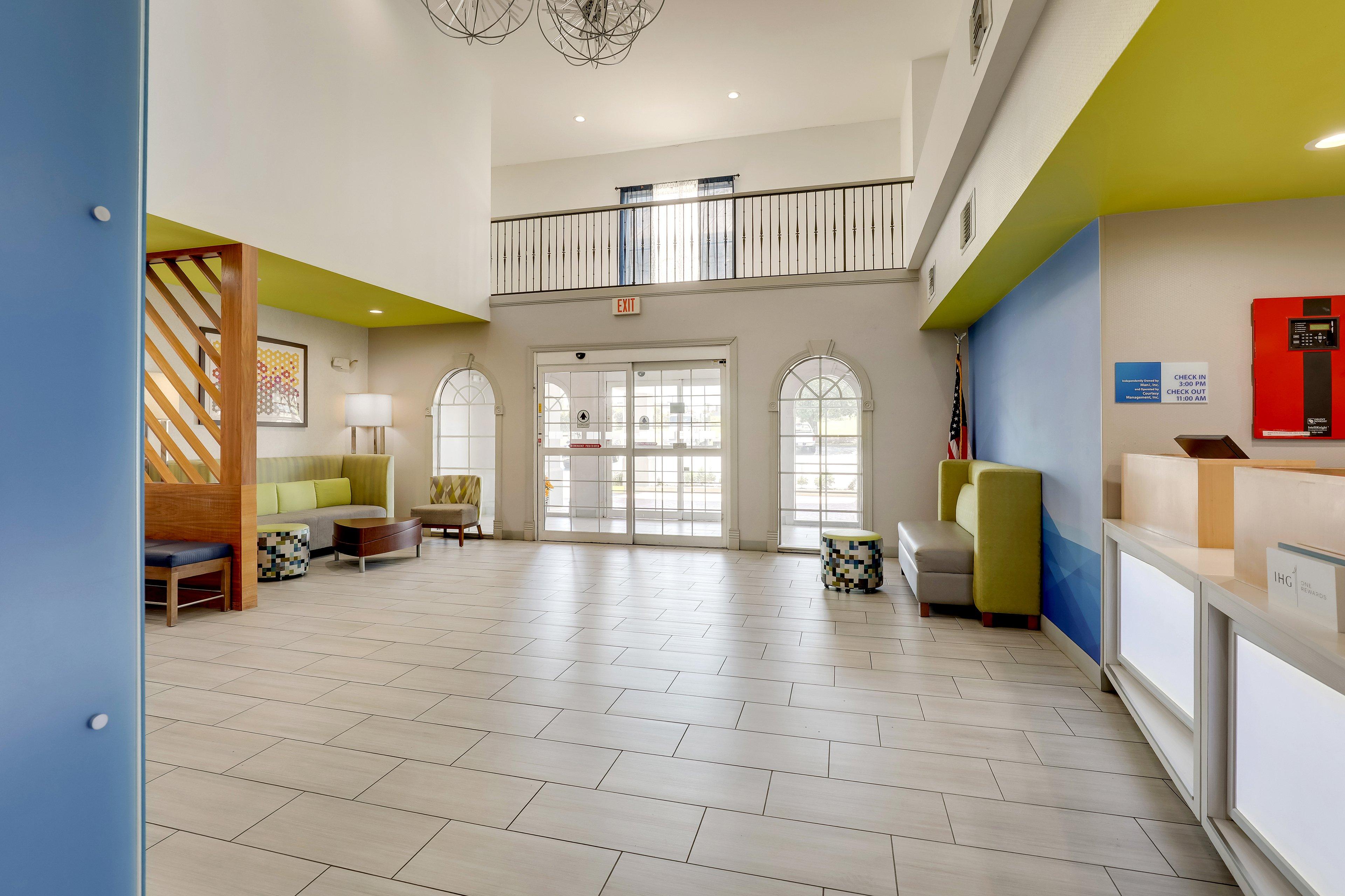 HOLIDAY INN EXP STES ORANGEBRG BY I