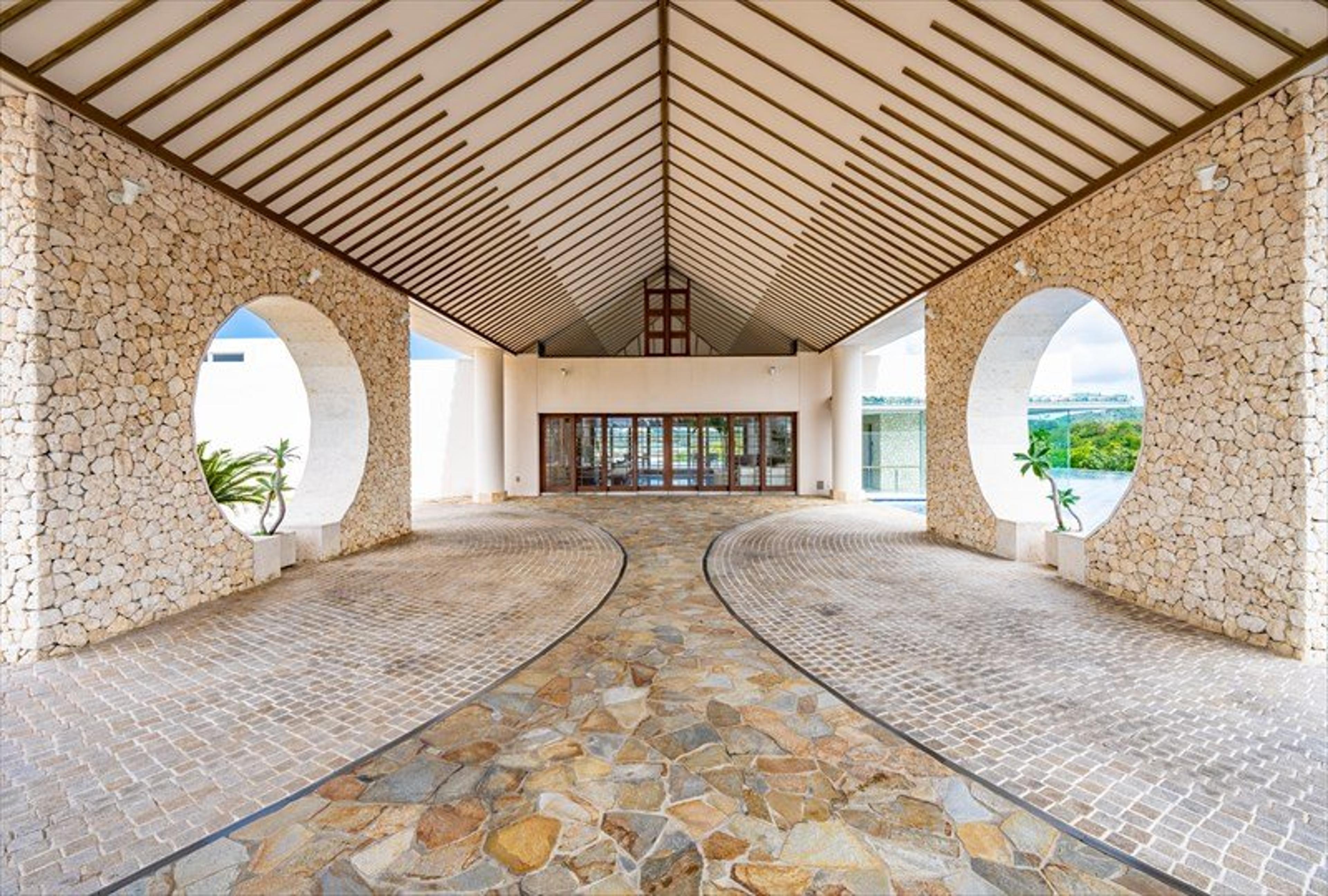 ORIENTAL HILLS OKINAWA