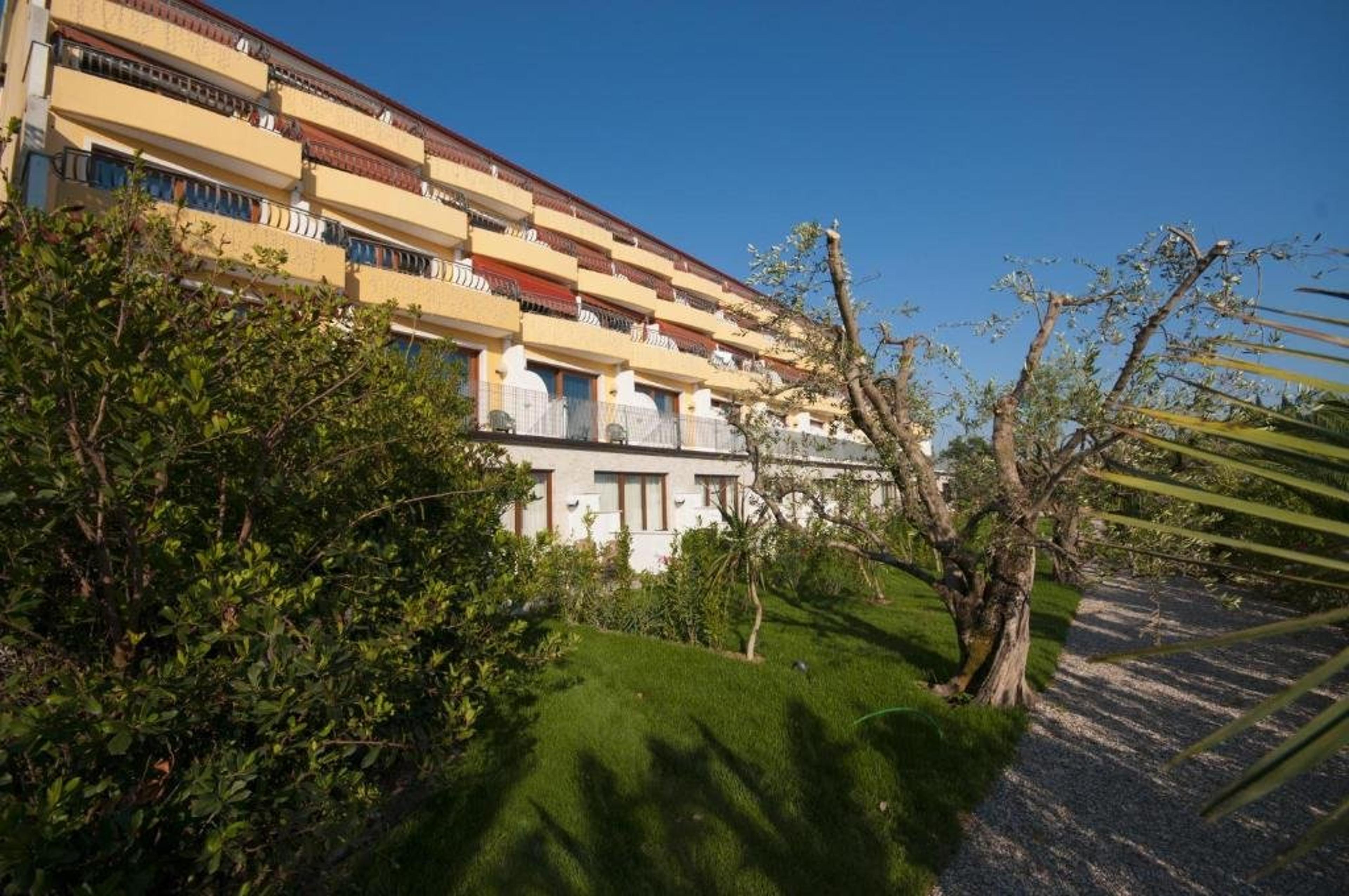 HOTEL LA RONDINAIA IN EUROCONGRESSI