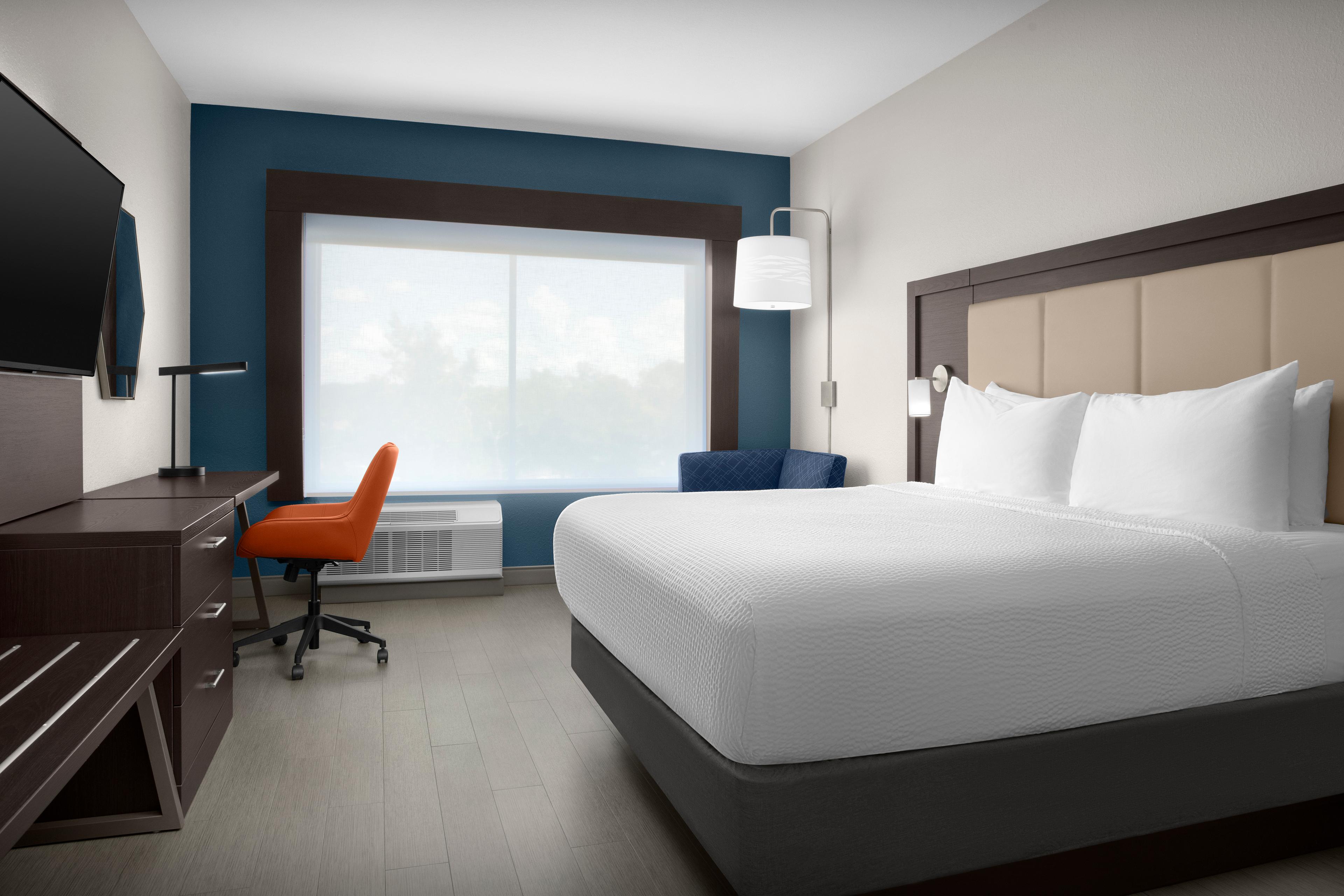 HOLIDAY INN EXP STES FULTONDALE