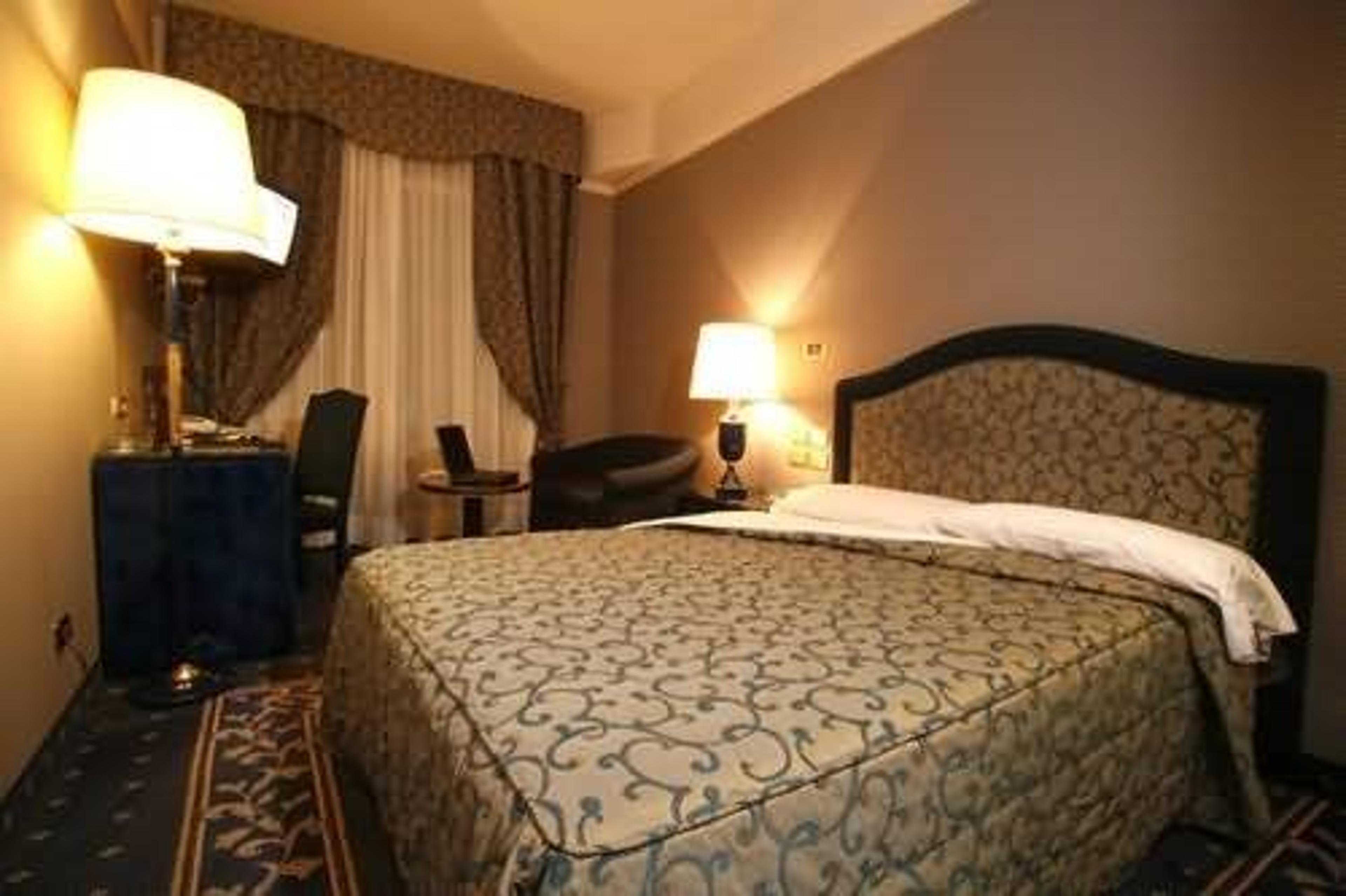 GRAND HOTEL EXCELSIOR