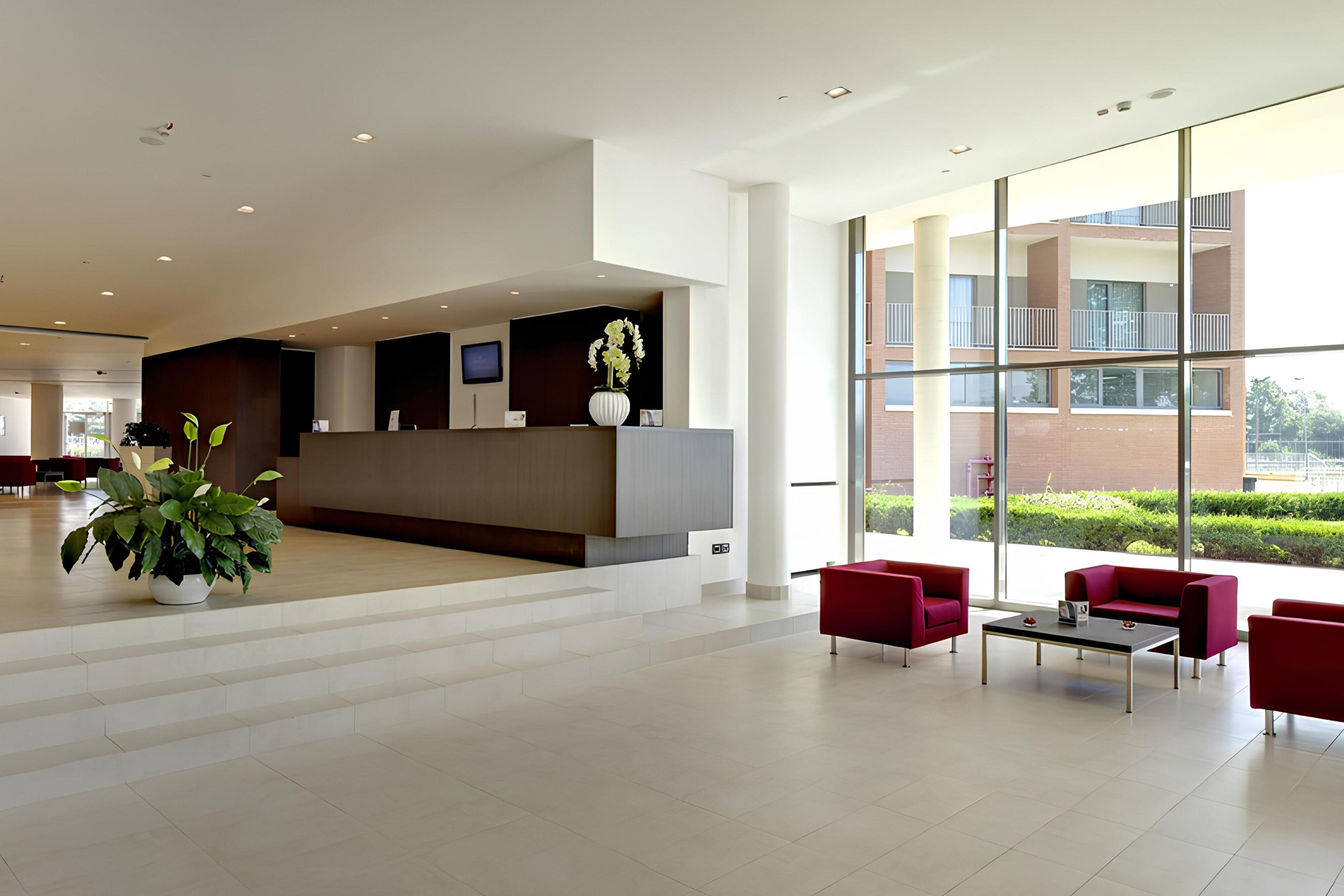 Inn Naples Airport