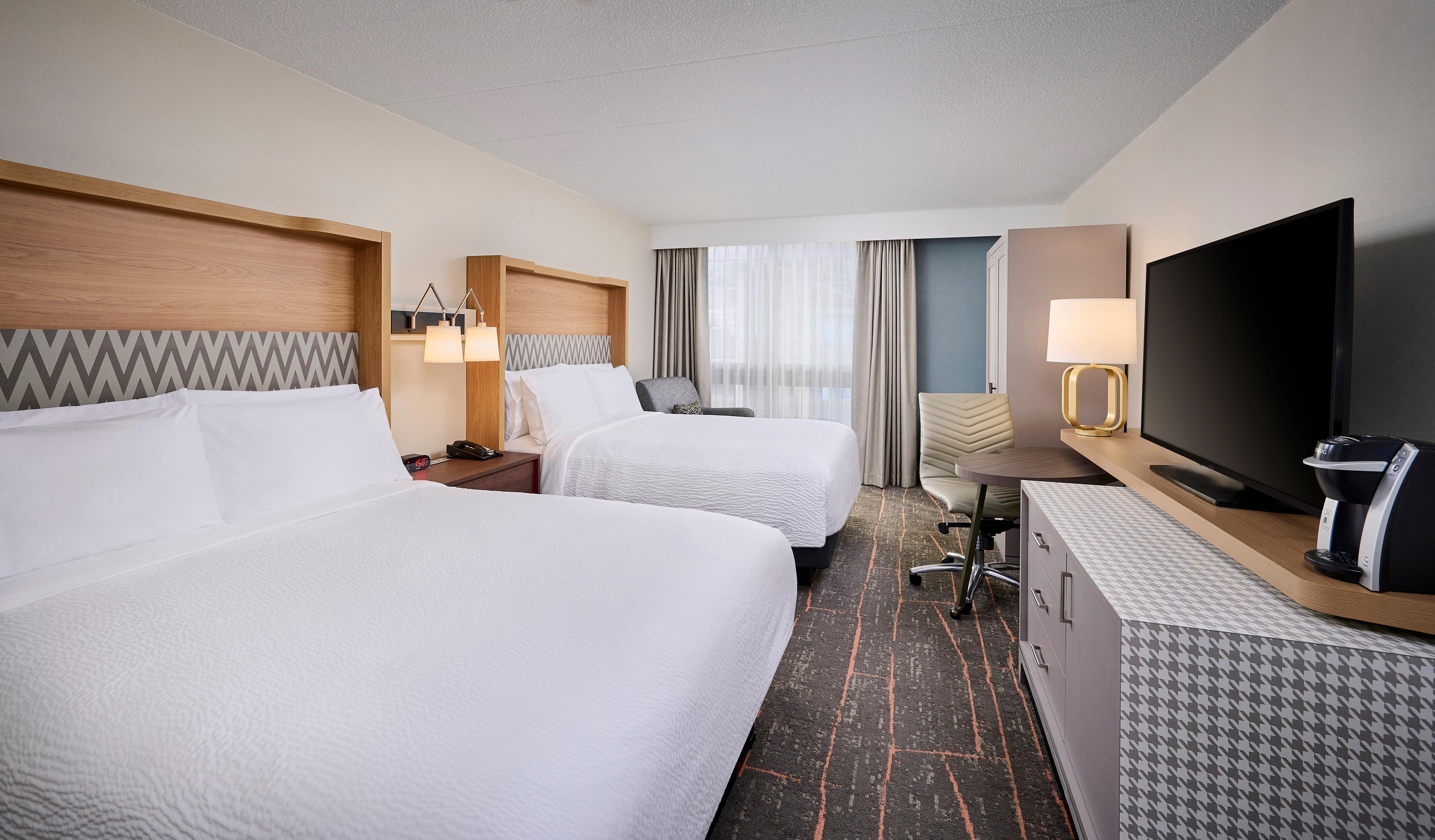 HOLIDAY INN BURLINGTON BY IHG