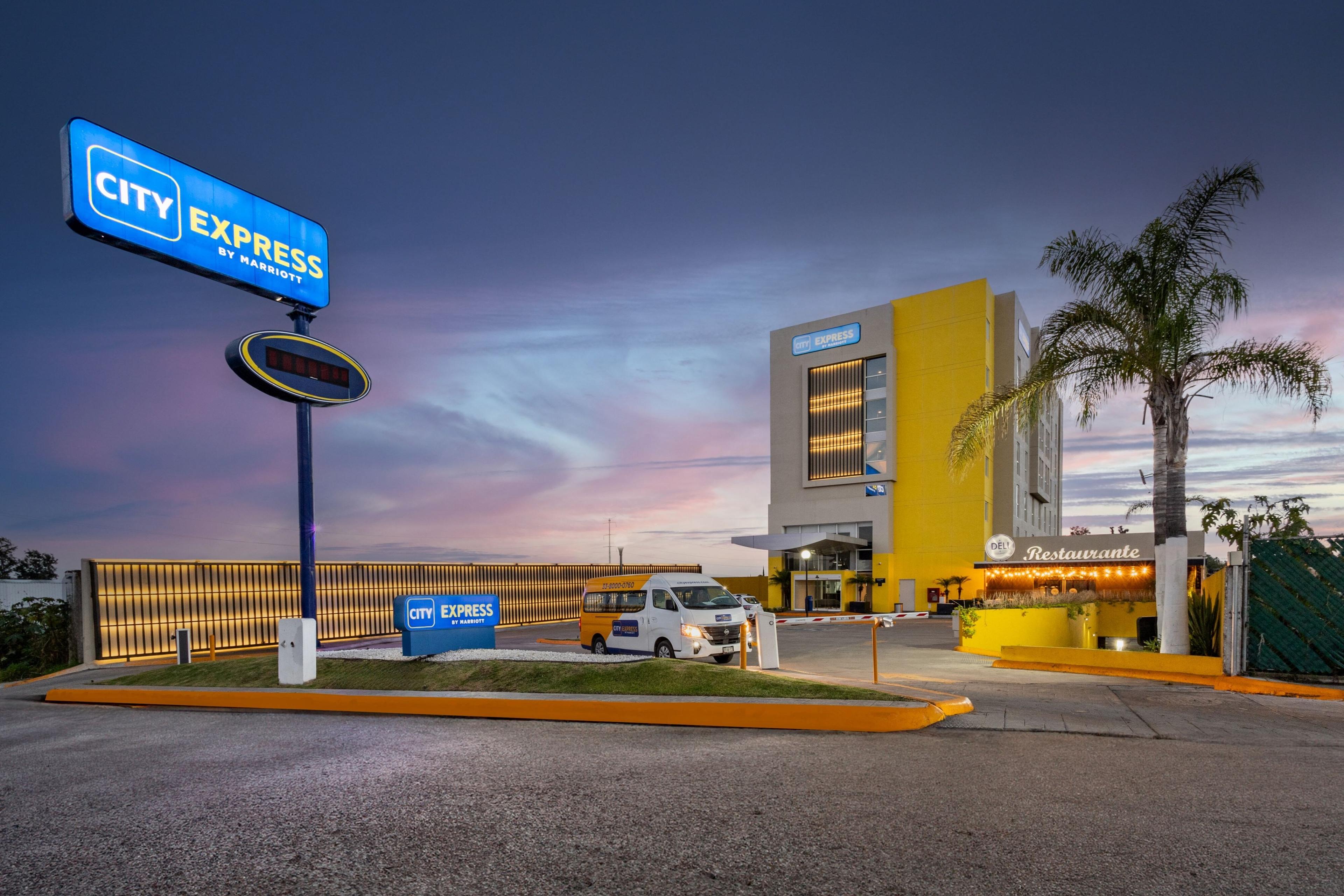 City Express by Marriott Guadalajara Aeropuerto