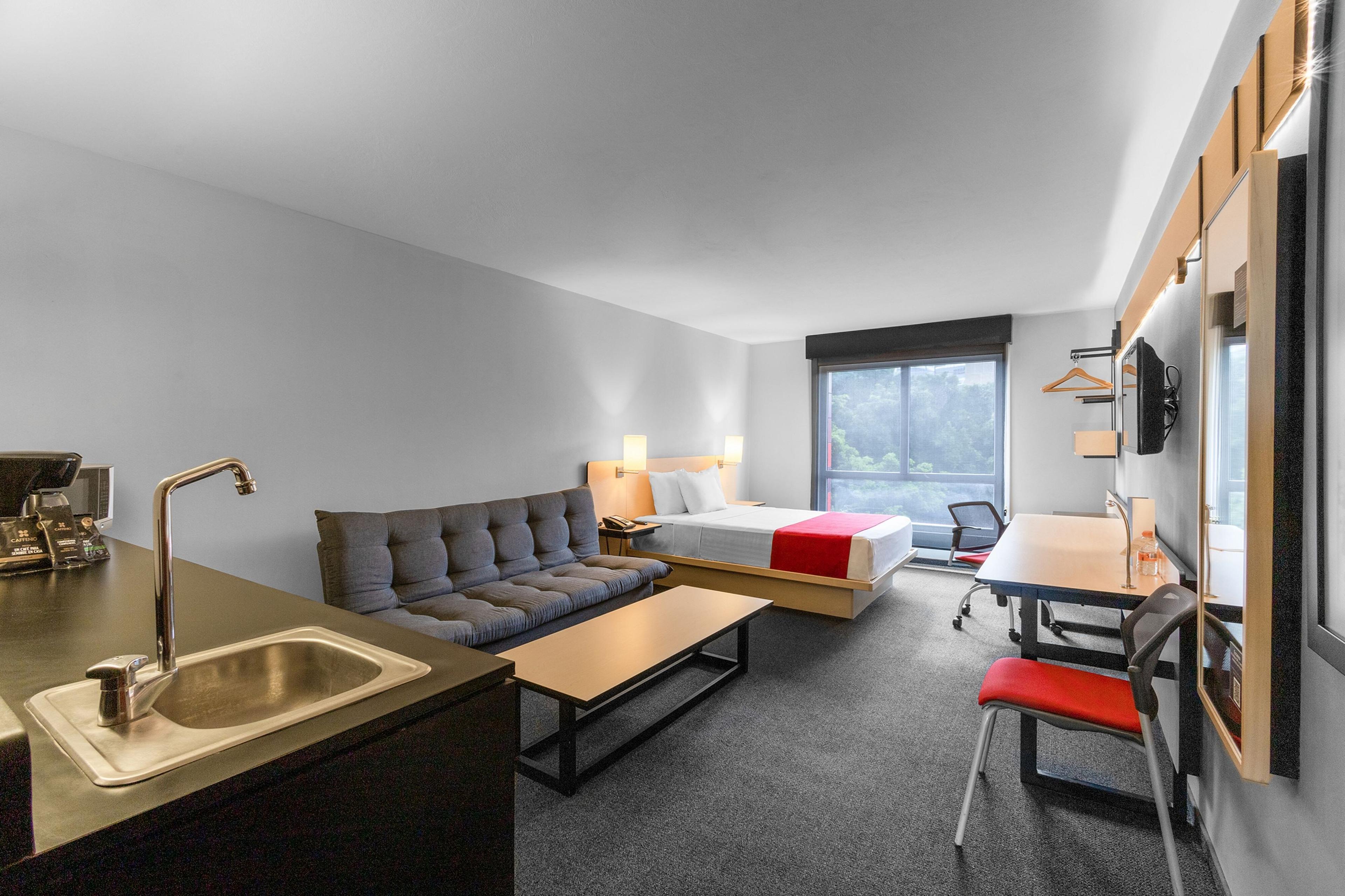 City Express Plus by Marriott Guadalajara Expo