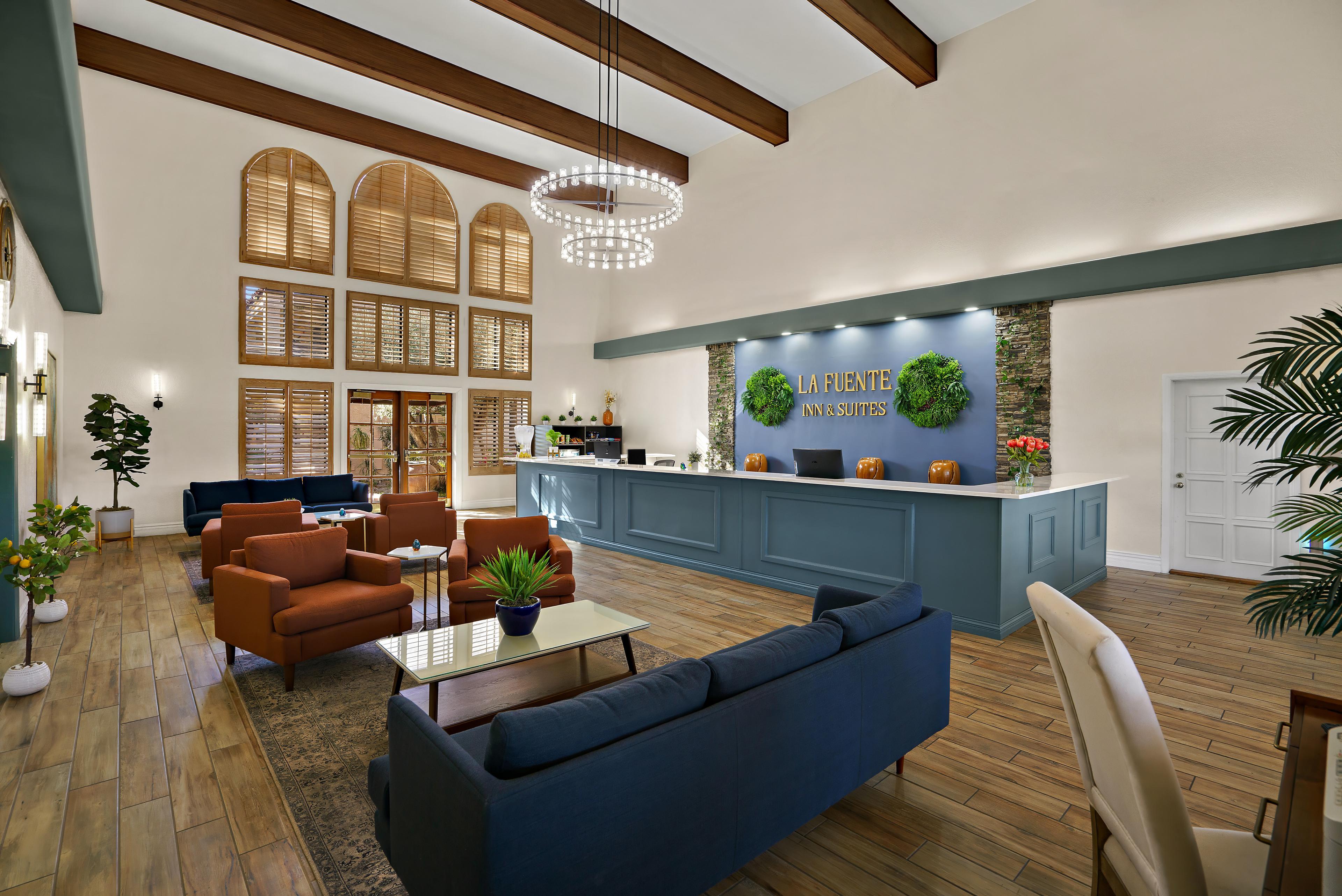 LA FUENTE INN AND SUITES