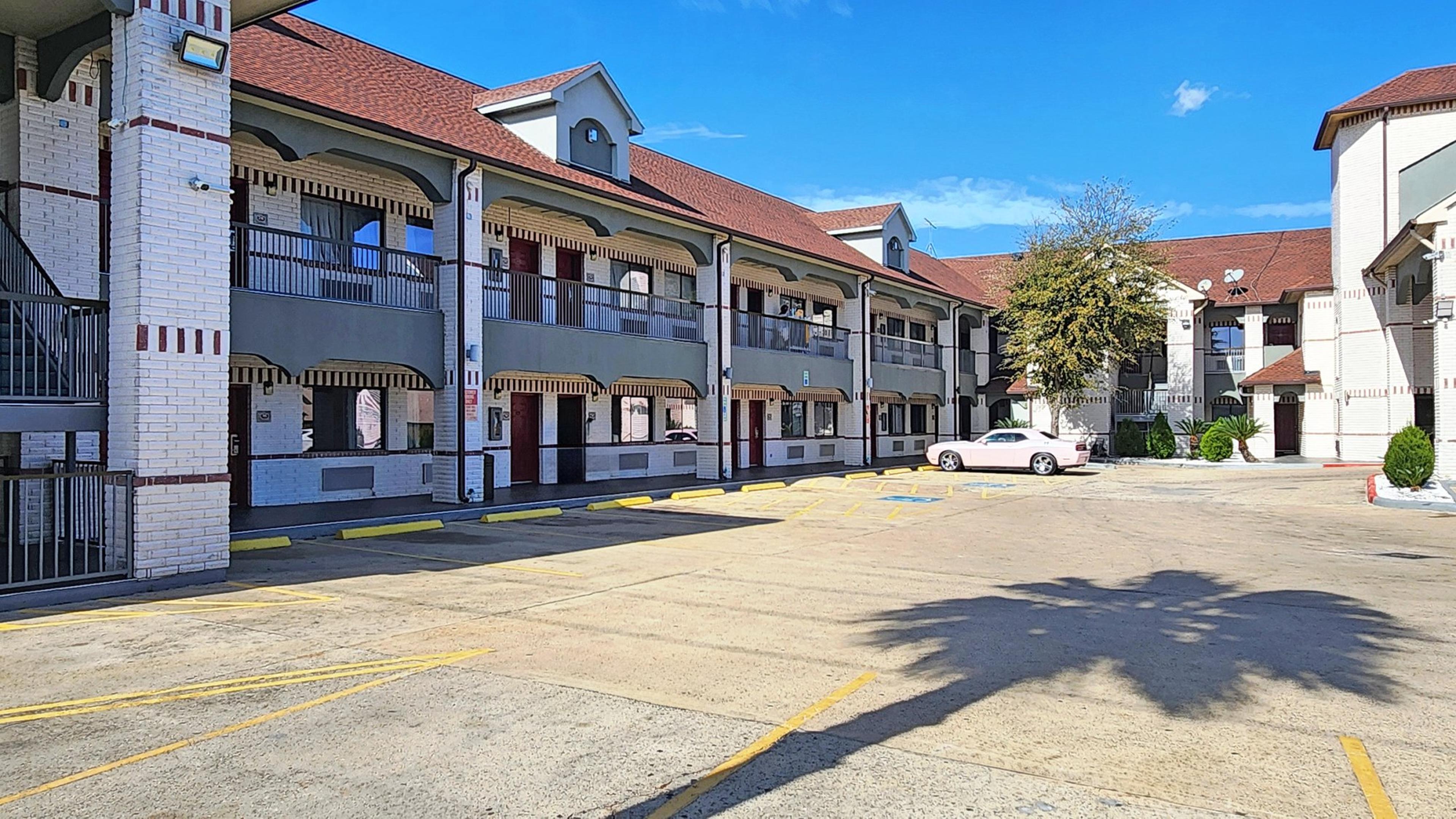 SCOTTISH INNS AND SUITES
