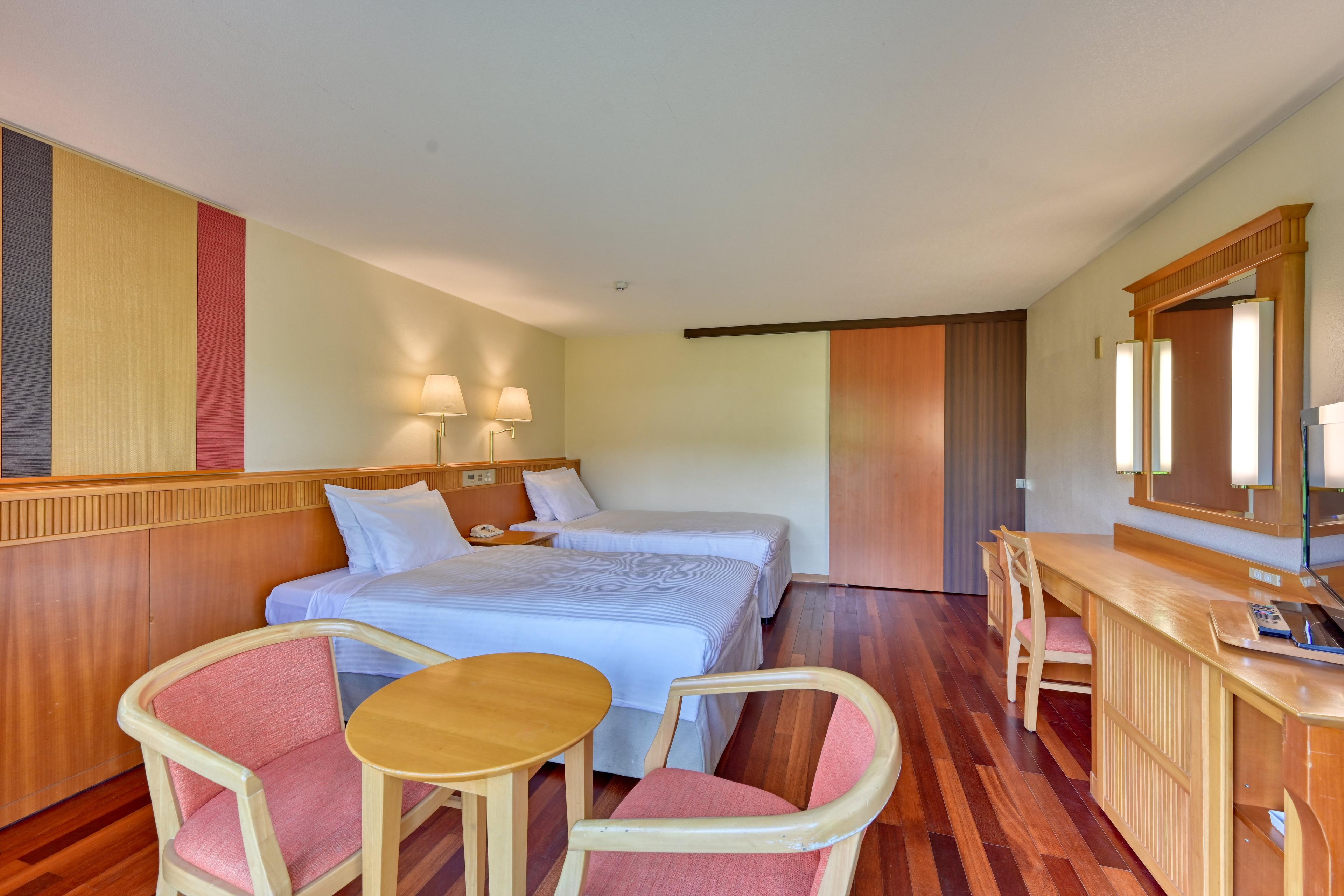 FUSAKI BEACH RESORT