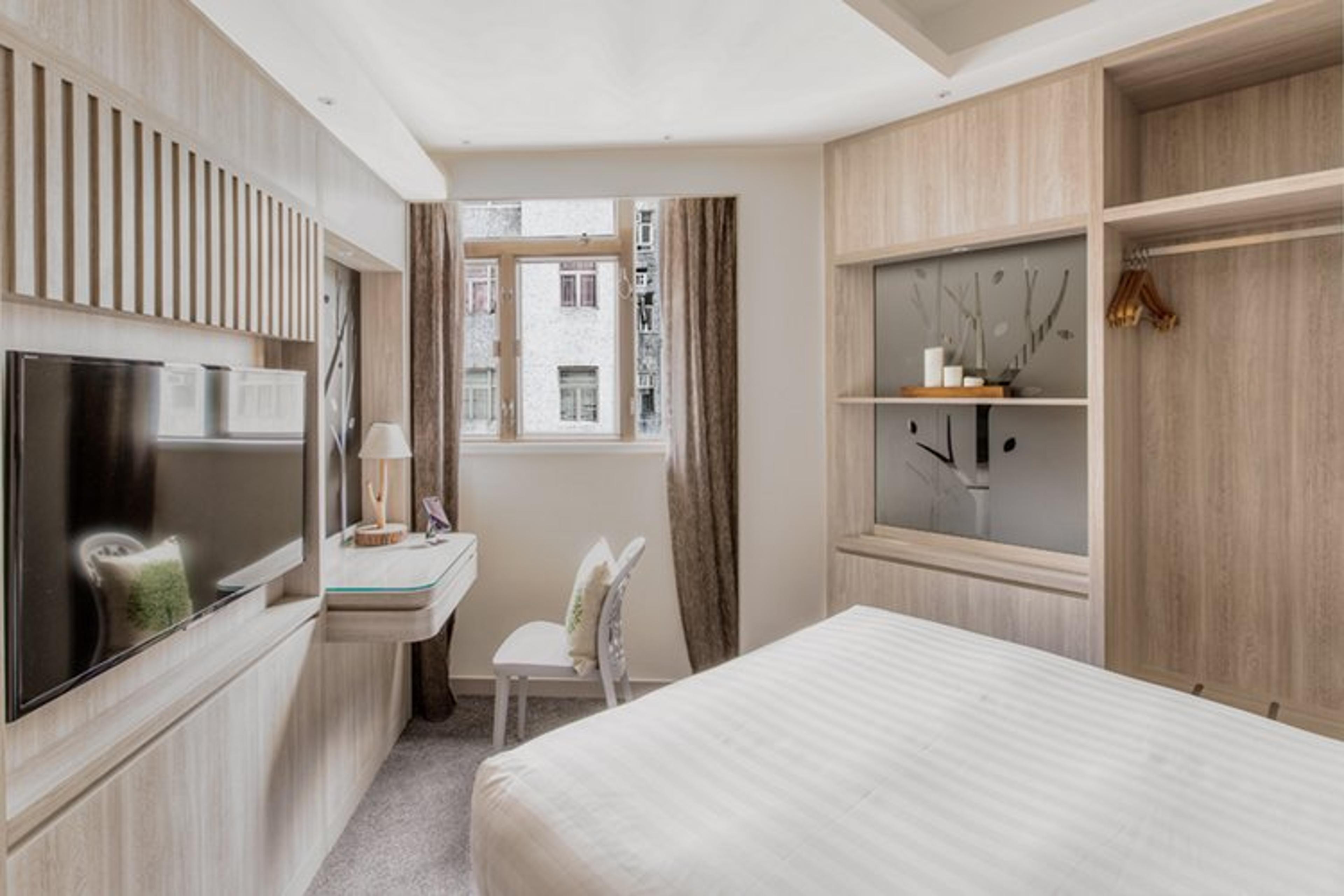 STANFORD HILLVIEW HOTEL