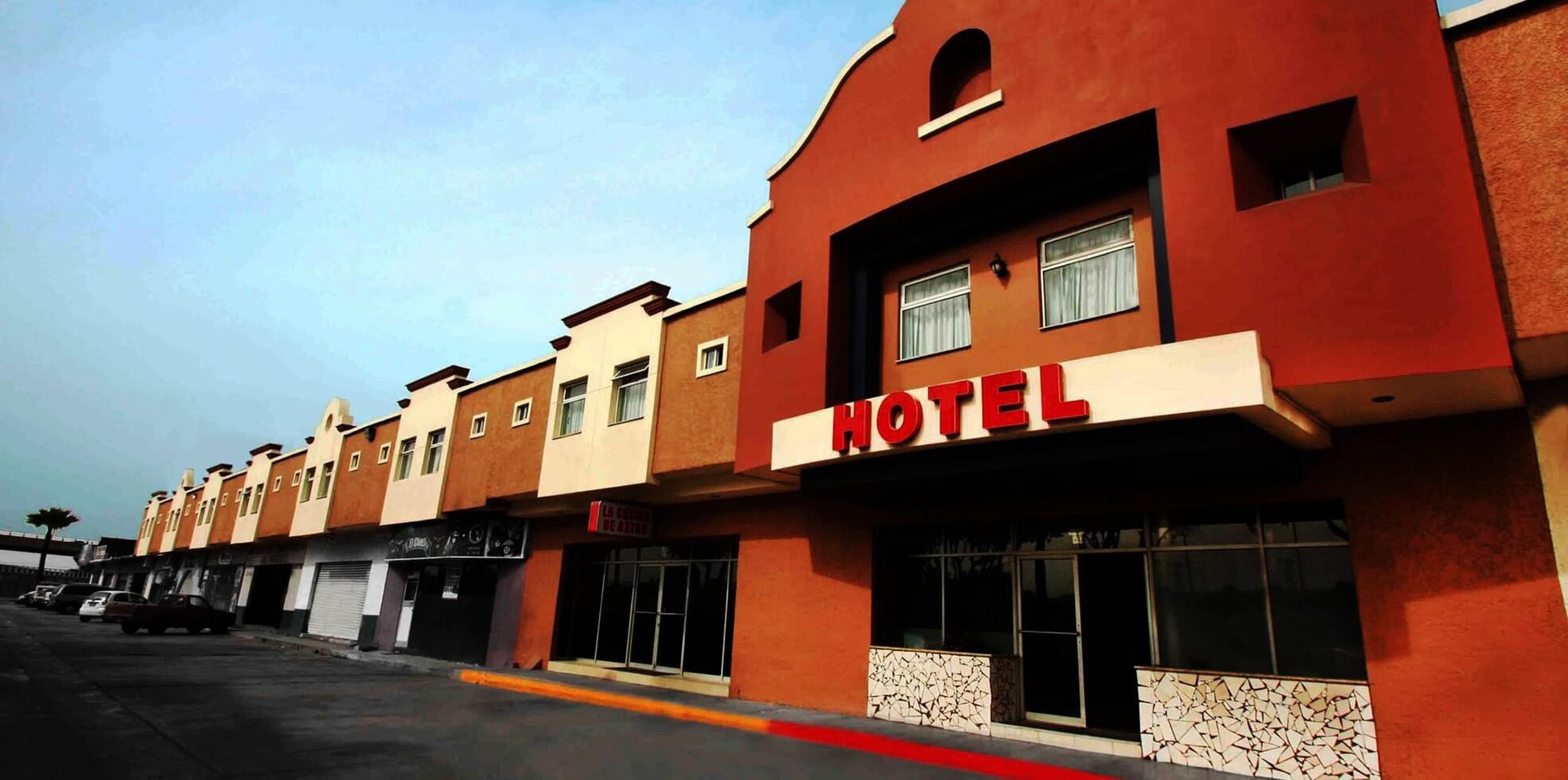 Hotel Photo 2