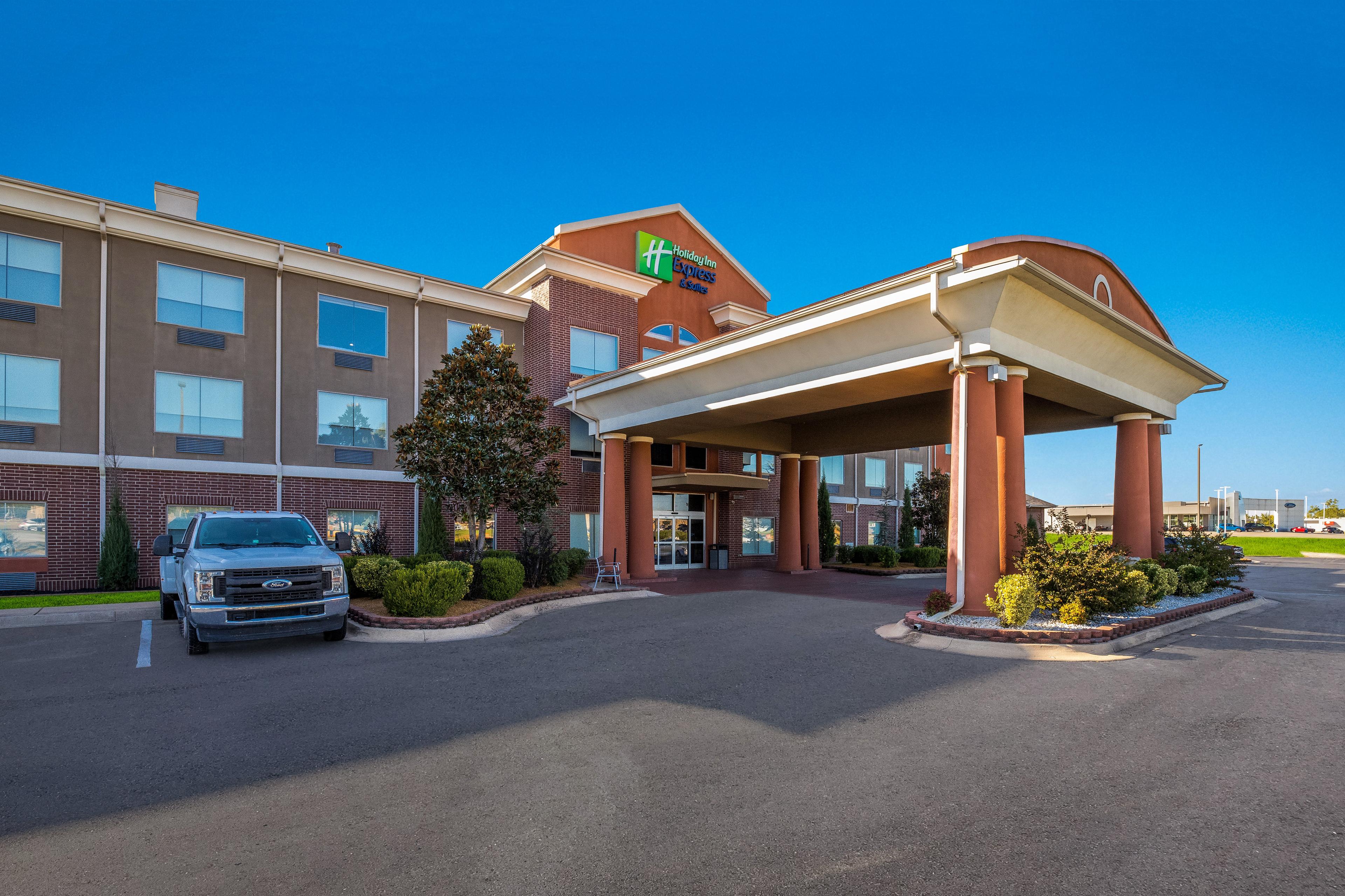 HOLIDAY INN EXP STES OKMULGEE BY IH