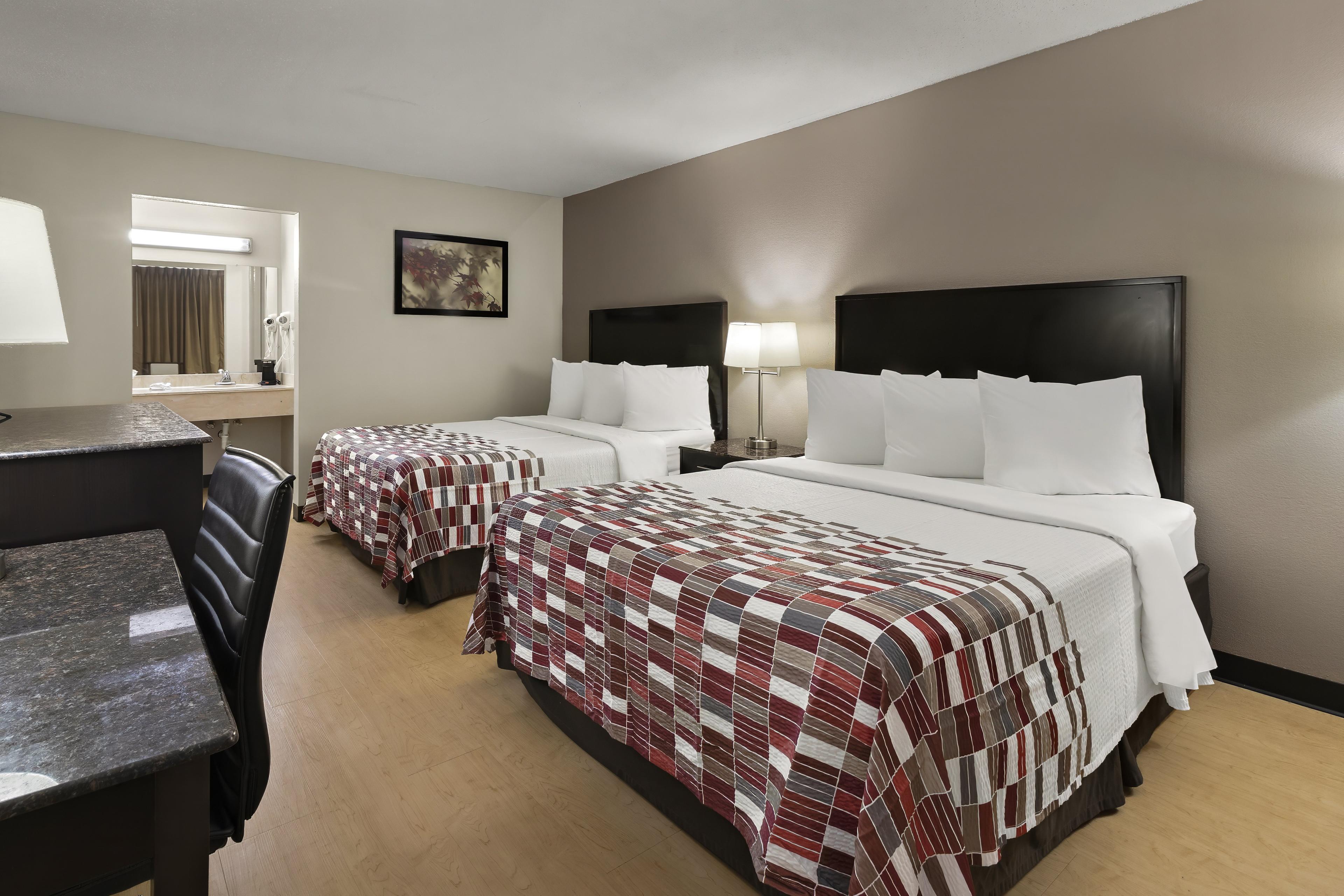 RED ROOF SUITES CAVE CITY