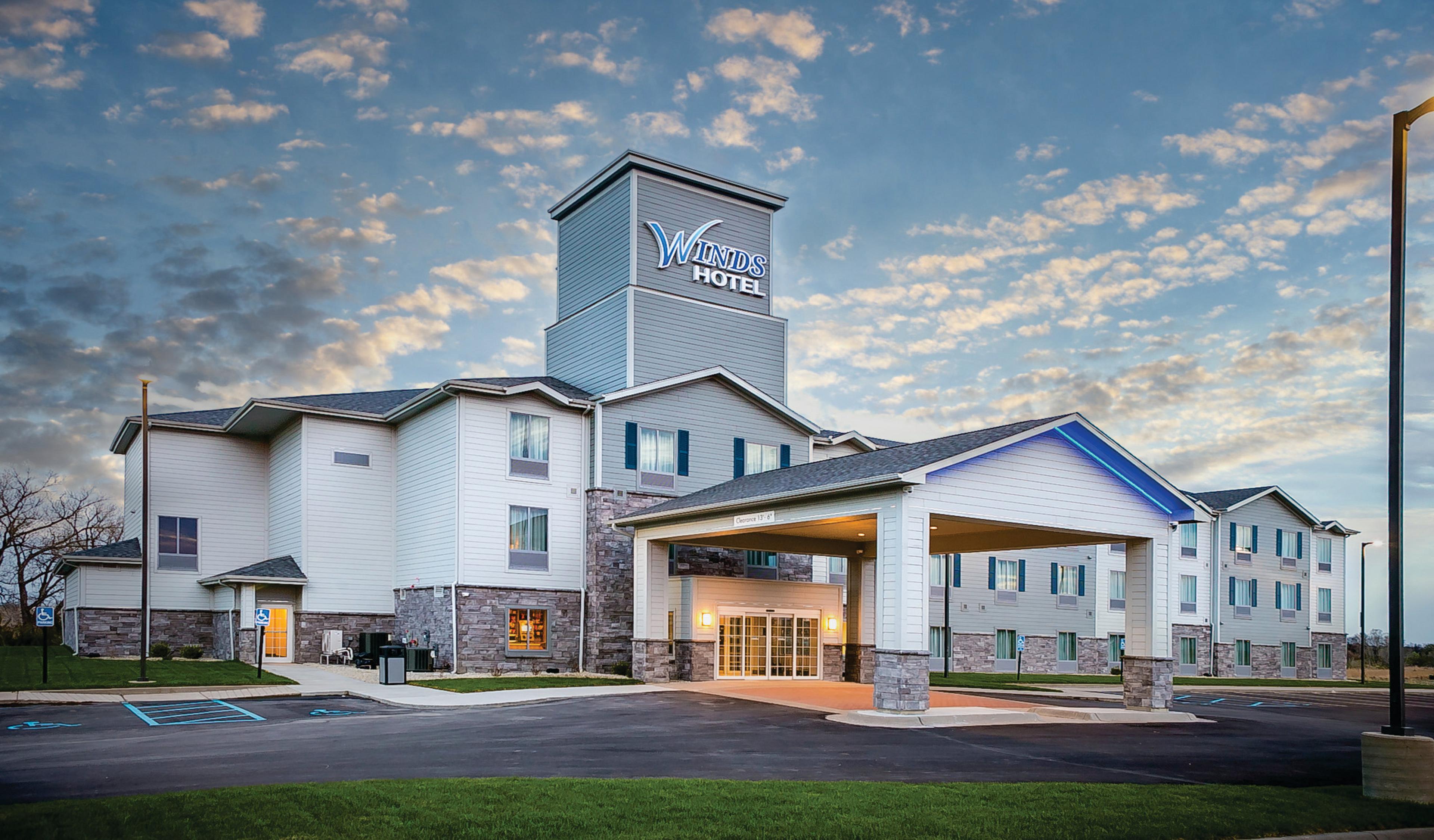 WINDS HOTEL