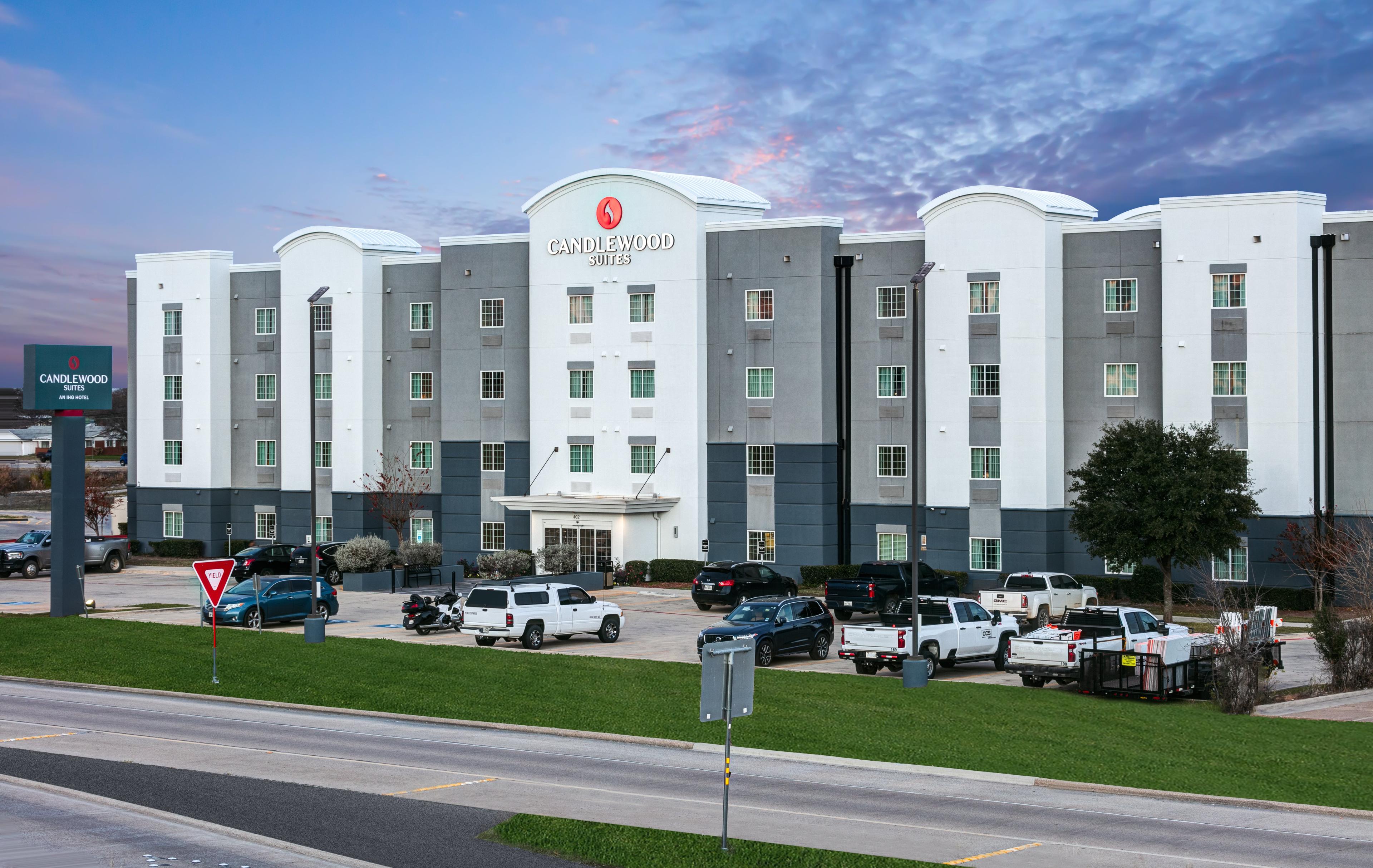 CANDLEWOOD SUITES - FT WORTH W BY I