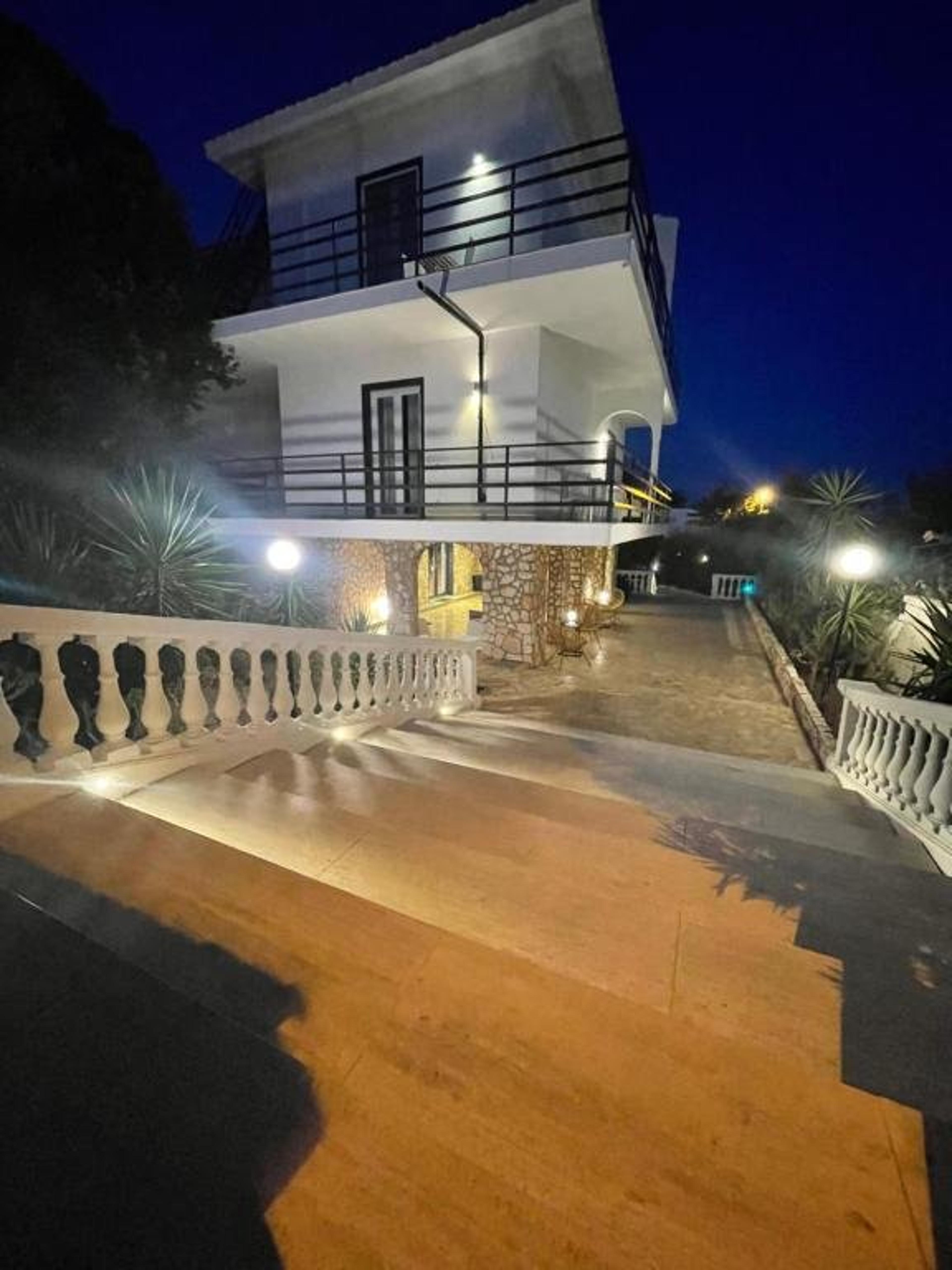 VILLA ANGELA SUITES