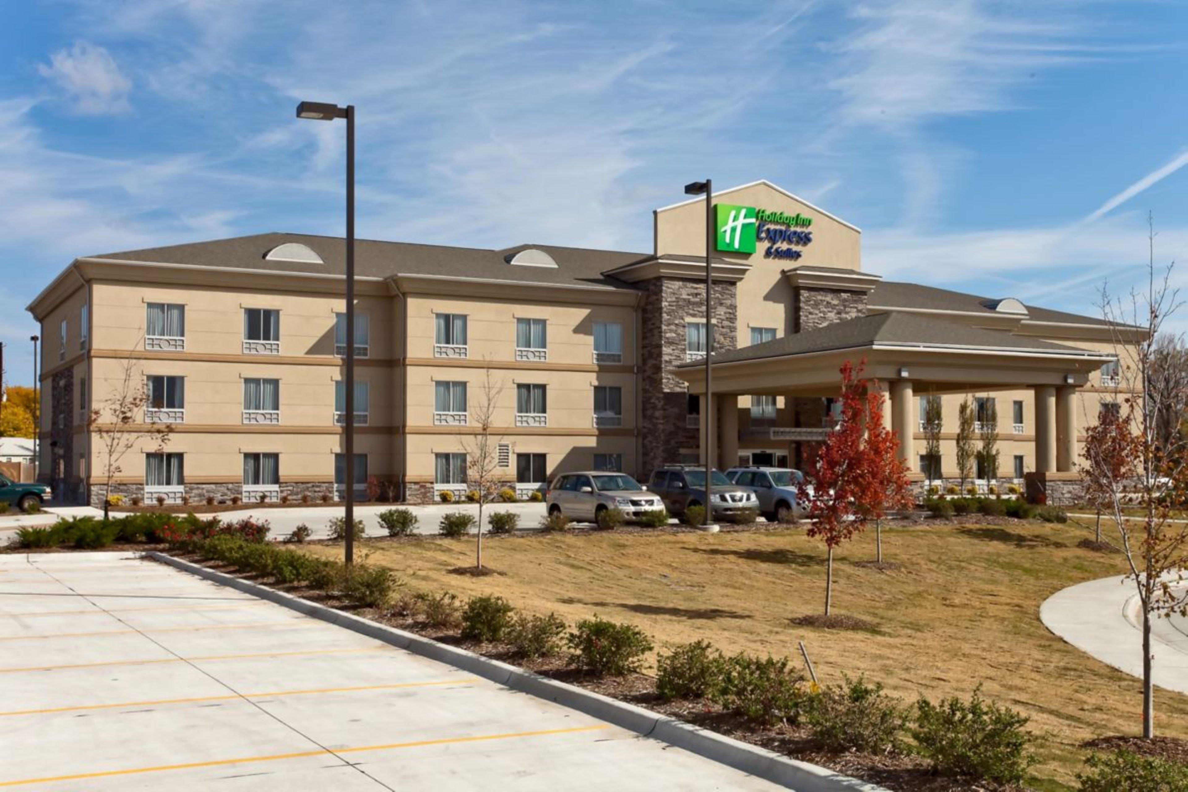HOLIDAY INN EXP STES NEWTON BY IHG