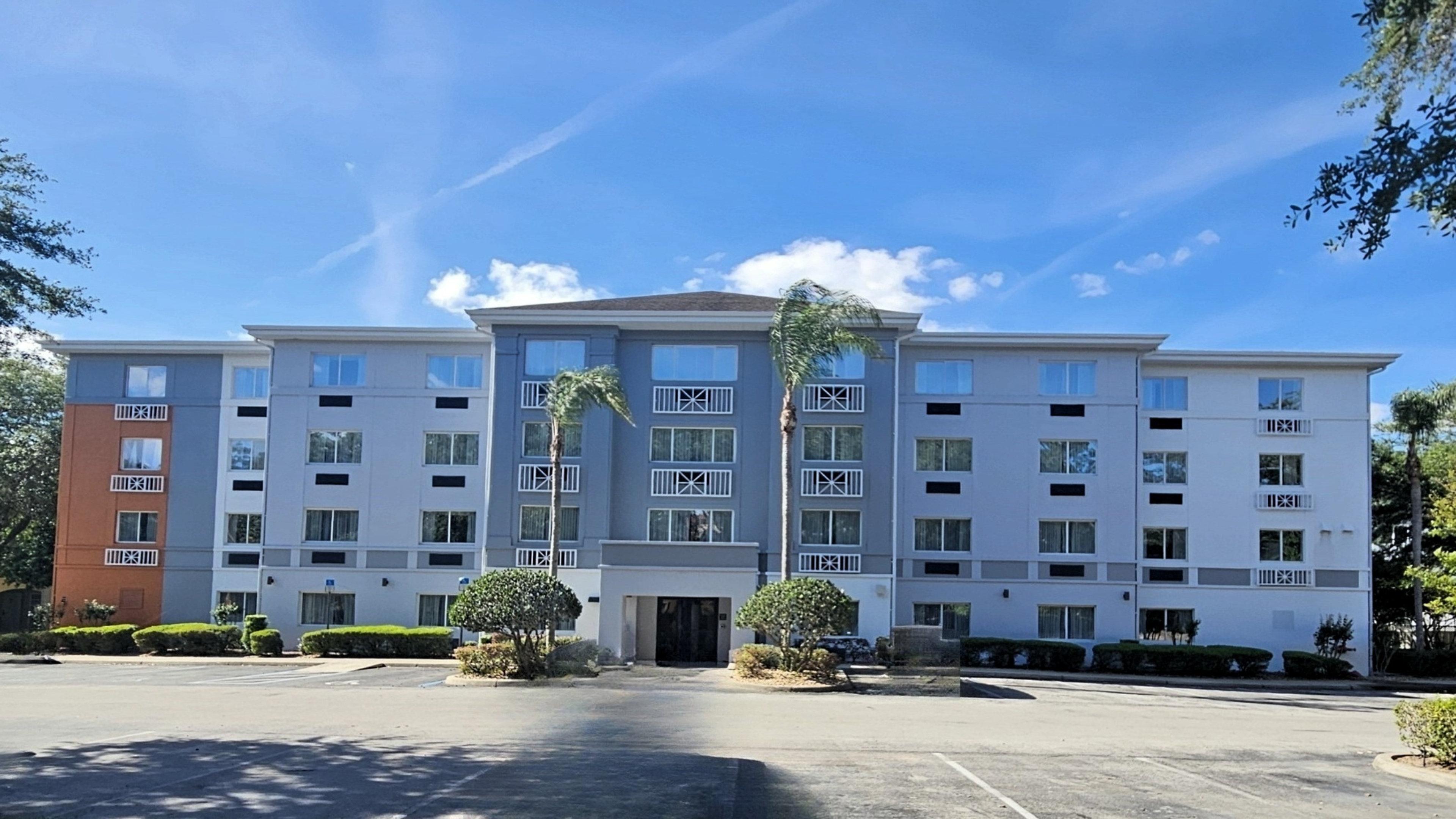 HOLIDAY INN EXP STES CLERMONT SE W