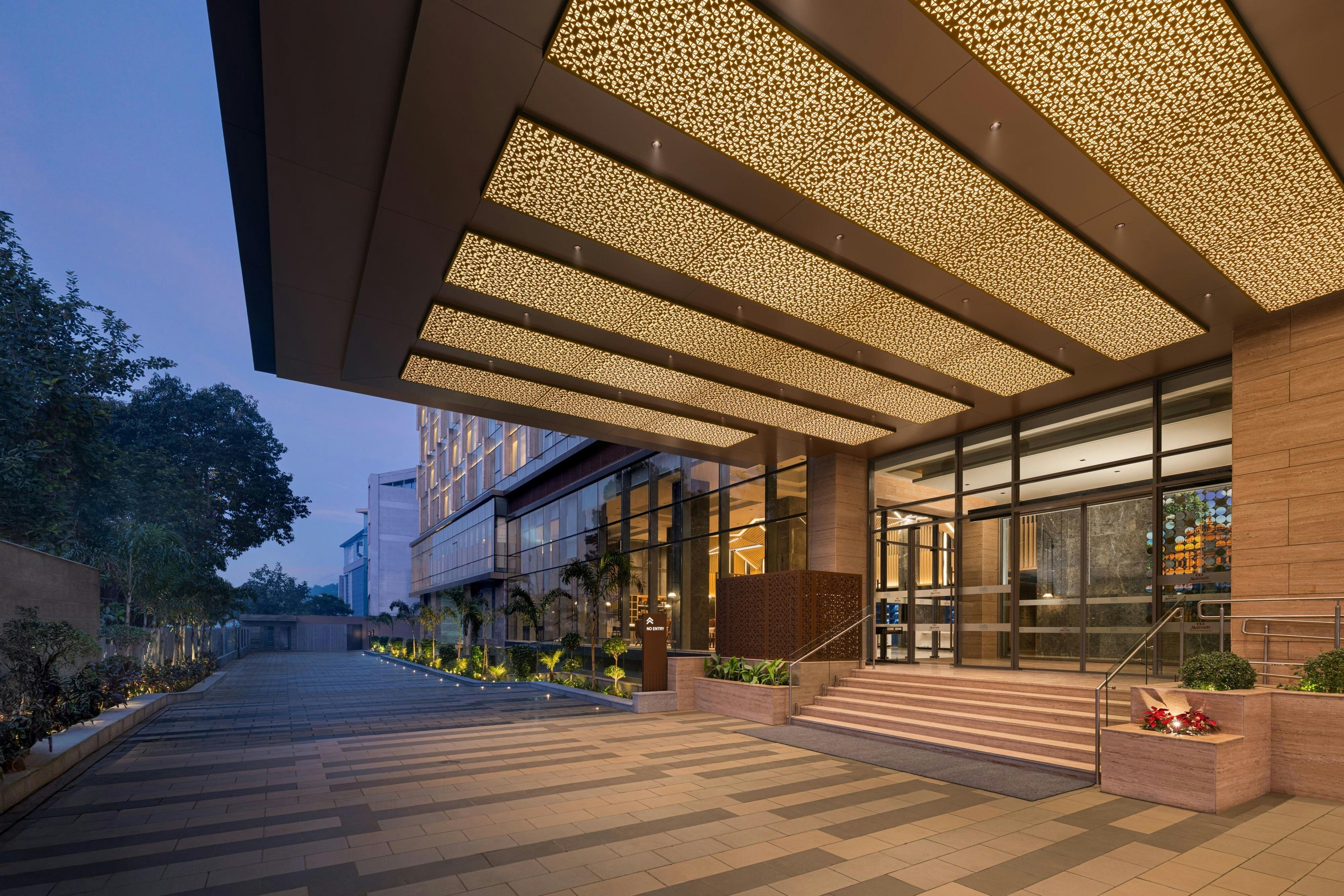 Four Points by Sheraton Amritsar Mall Road