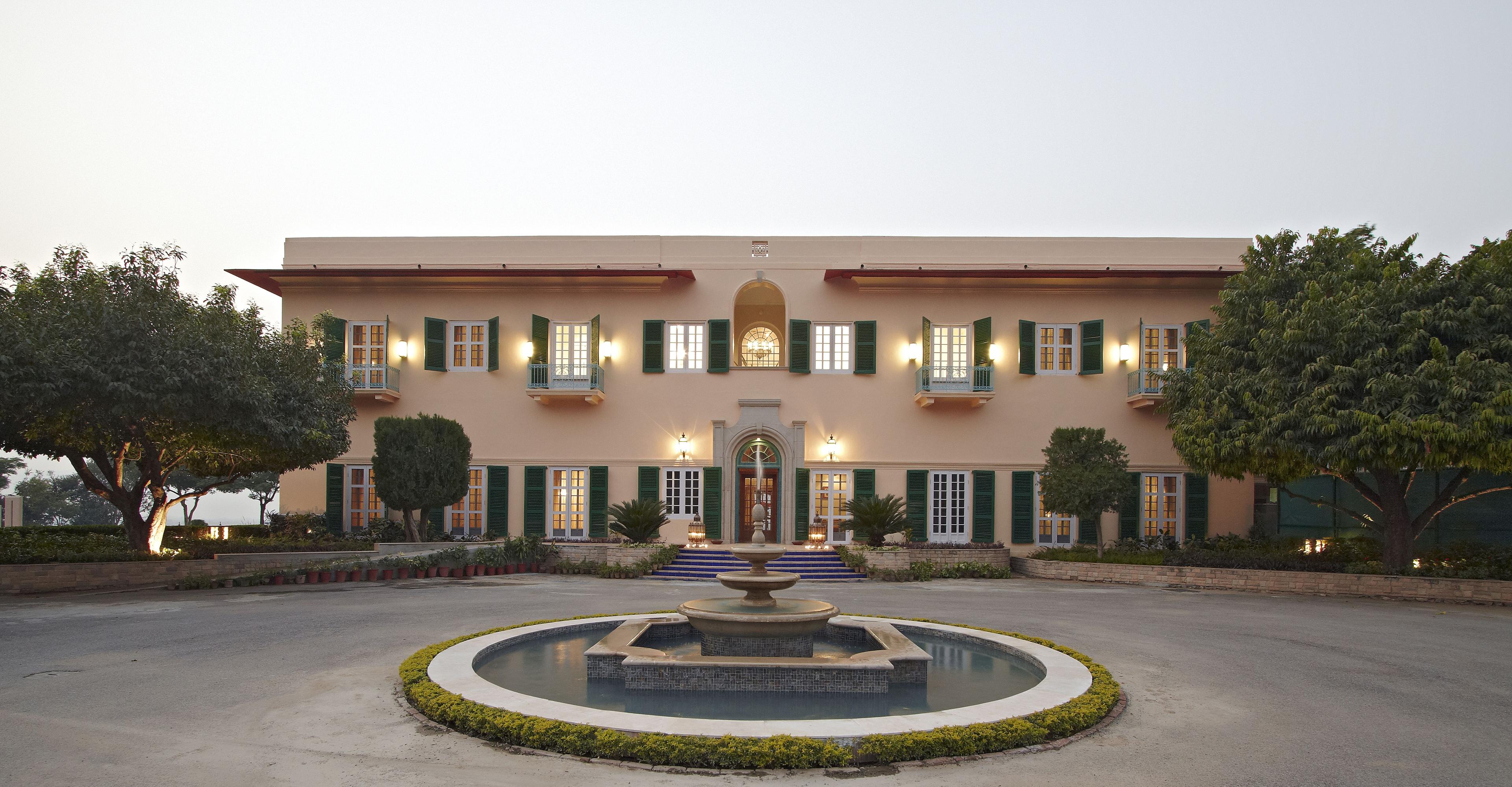 Hotel Photo 1