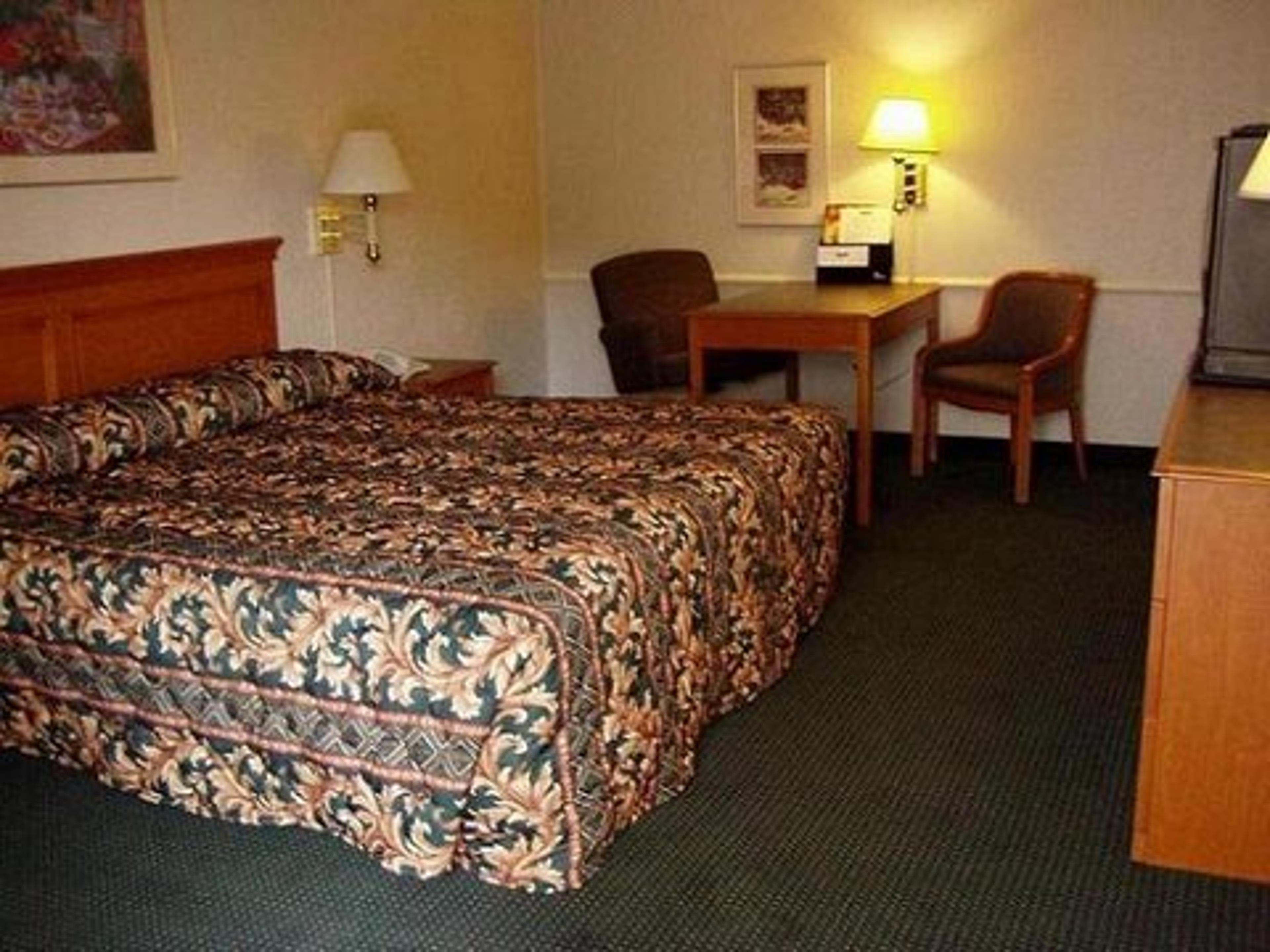 AMERICAS INN - GESSNER