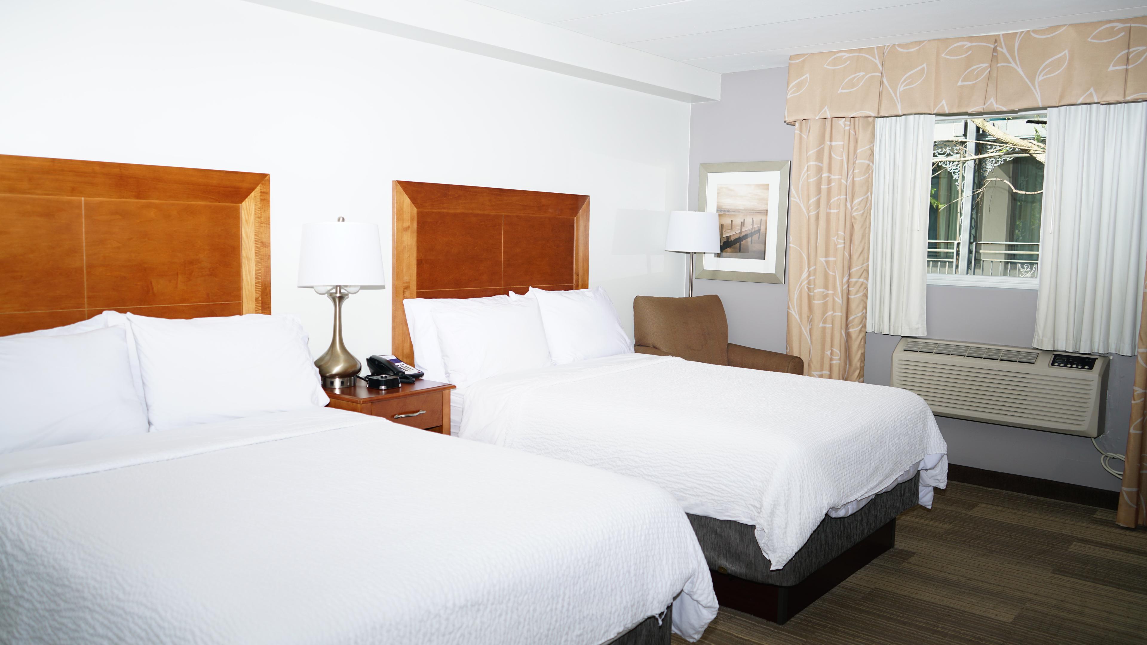 HOLIDAY INN EXPRESS ESSINGTON