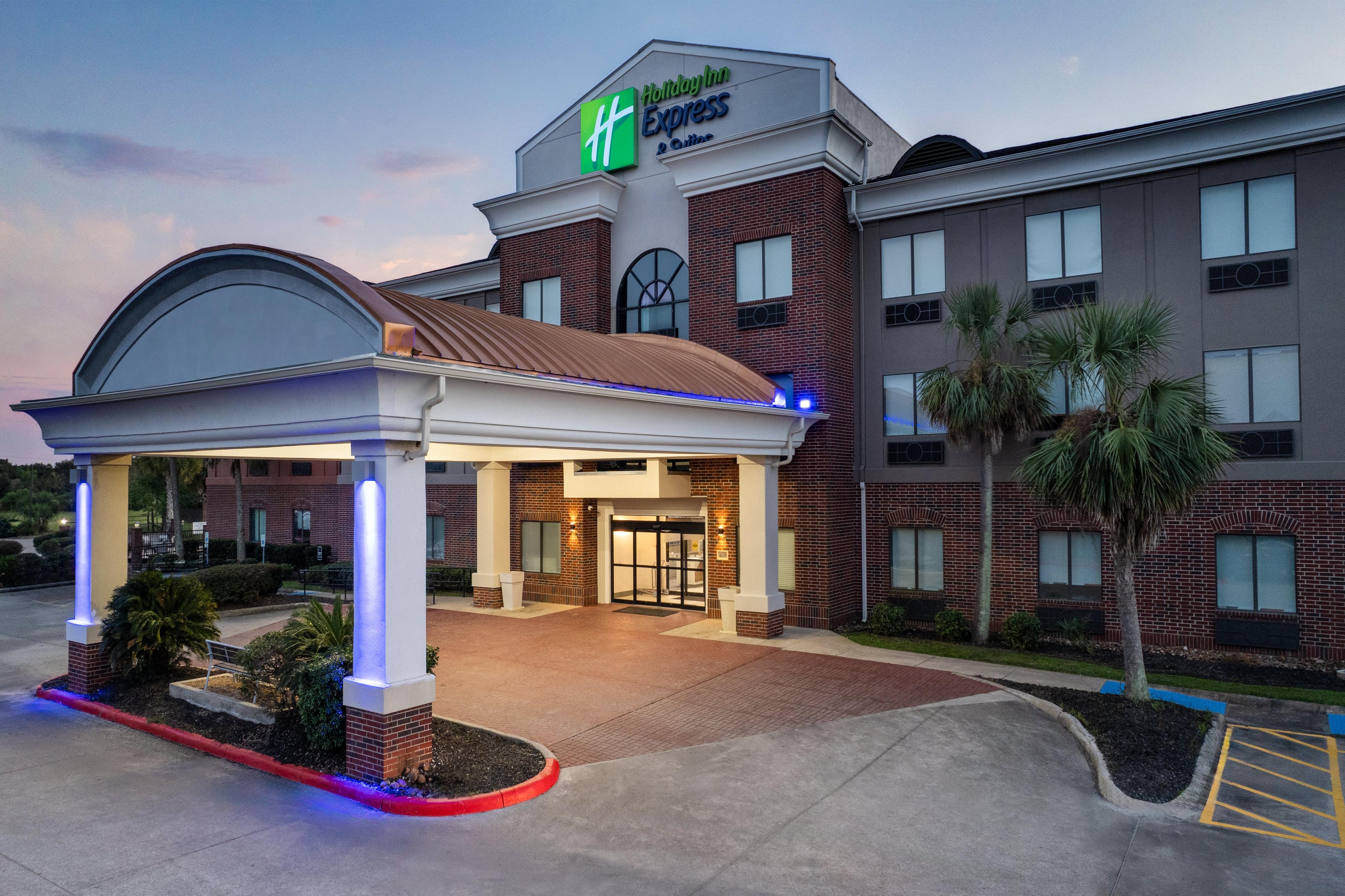 HOLIDAY INN EXP STES WINNIE BY IHG