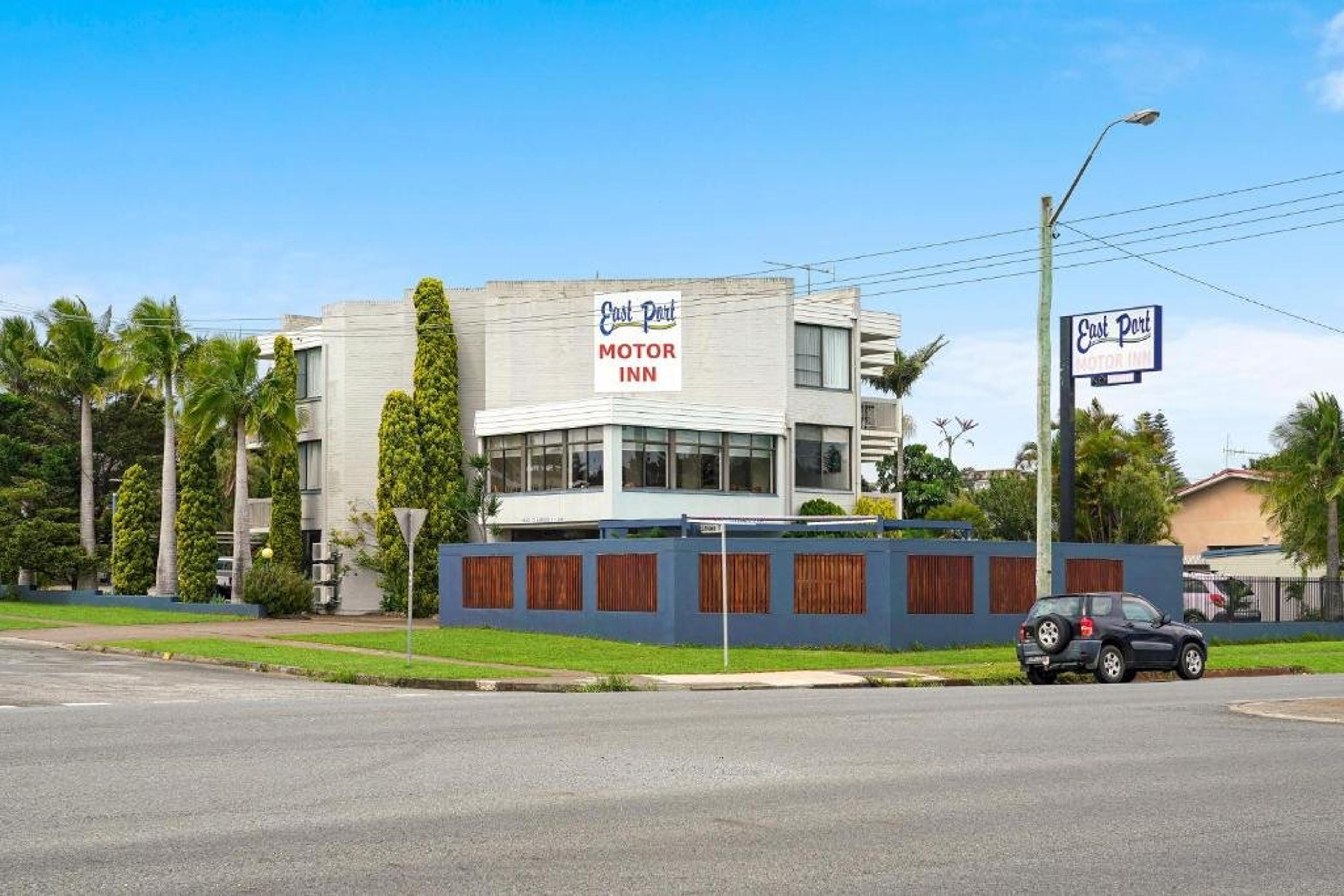 EAST PORT MOTOR INN