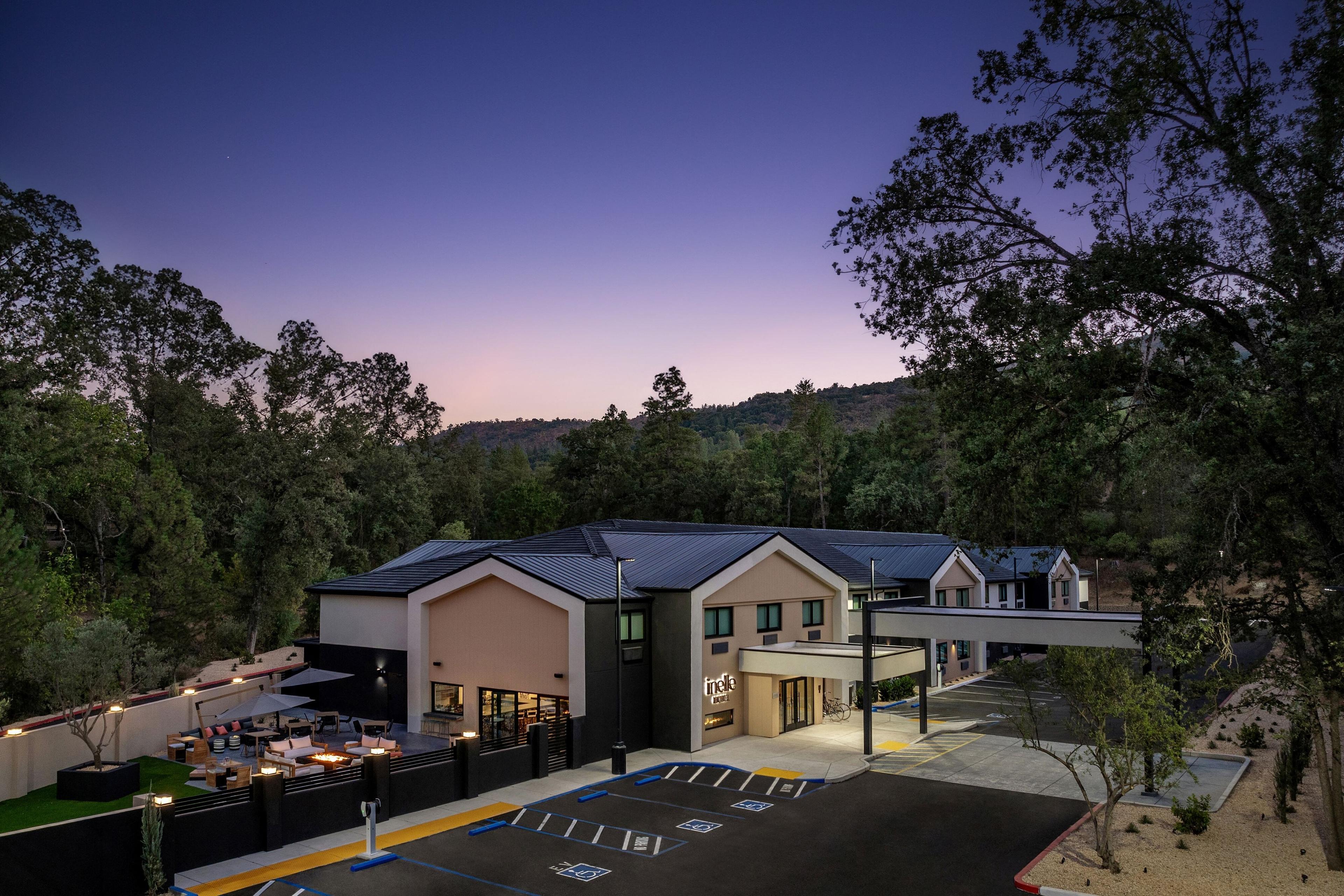 The Inelle Oakhurst Yosemite a Tribute Portfolio Hotel