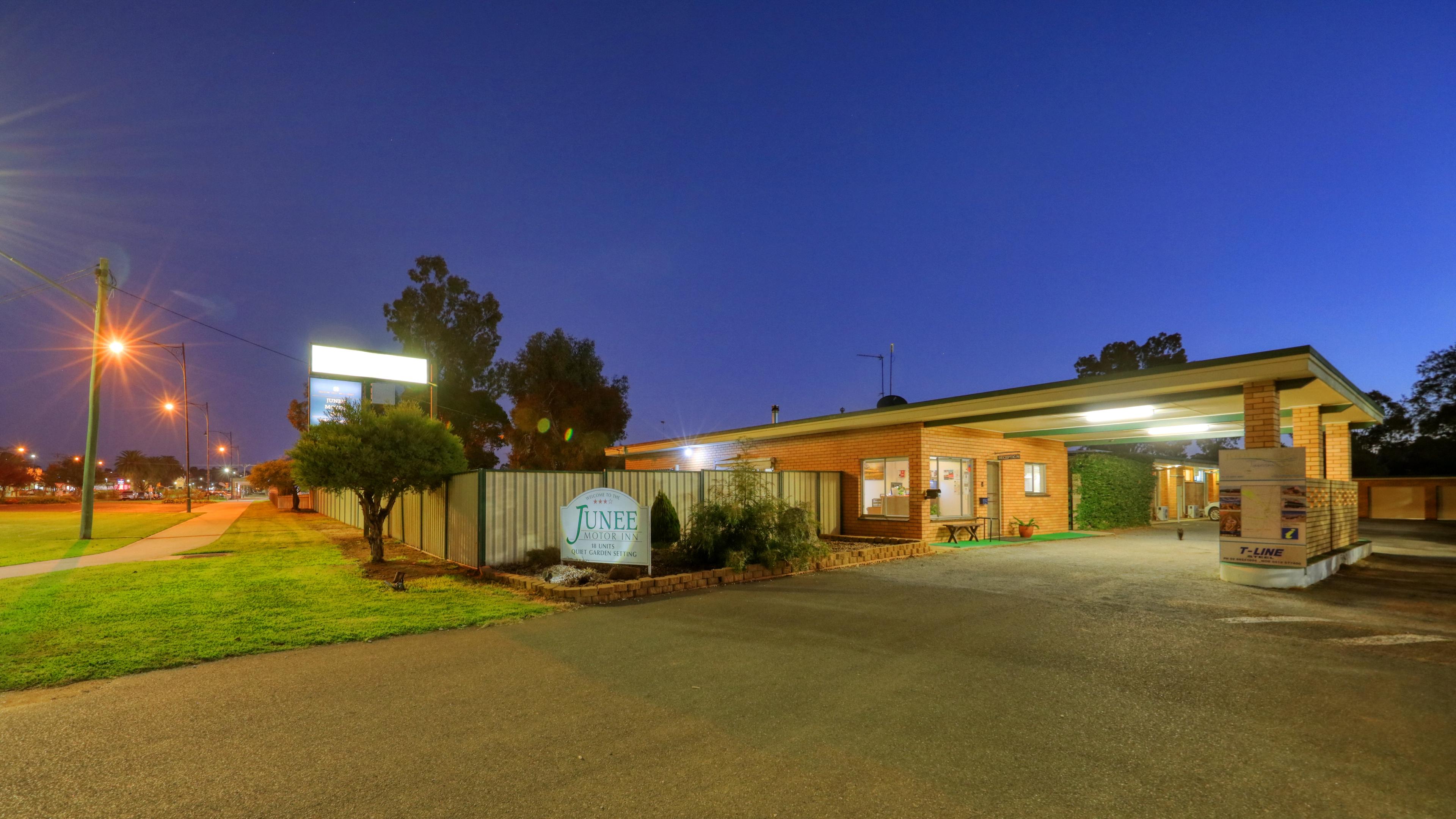 JUNEE MOTOR INN