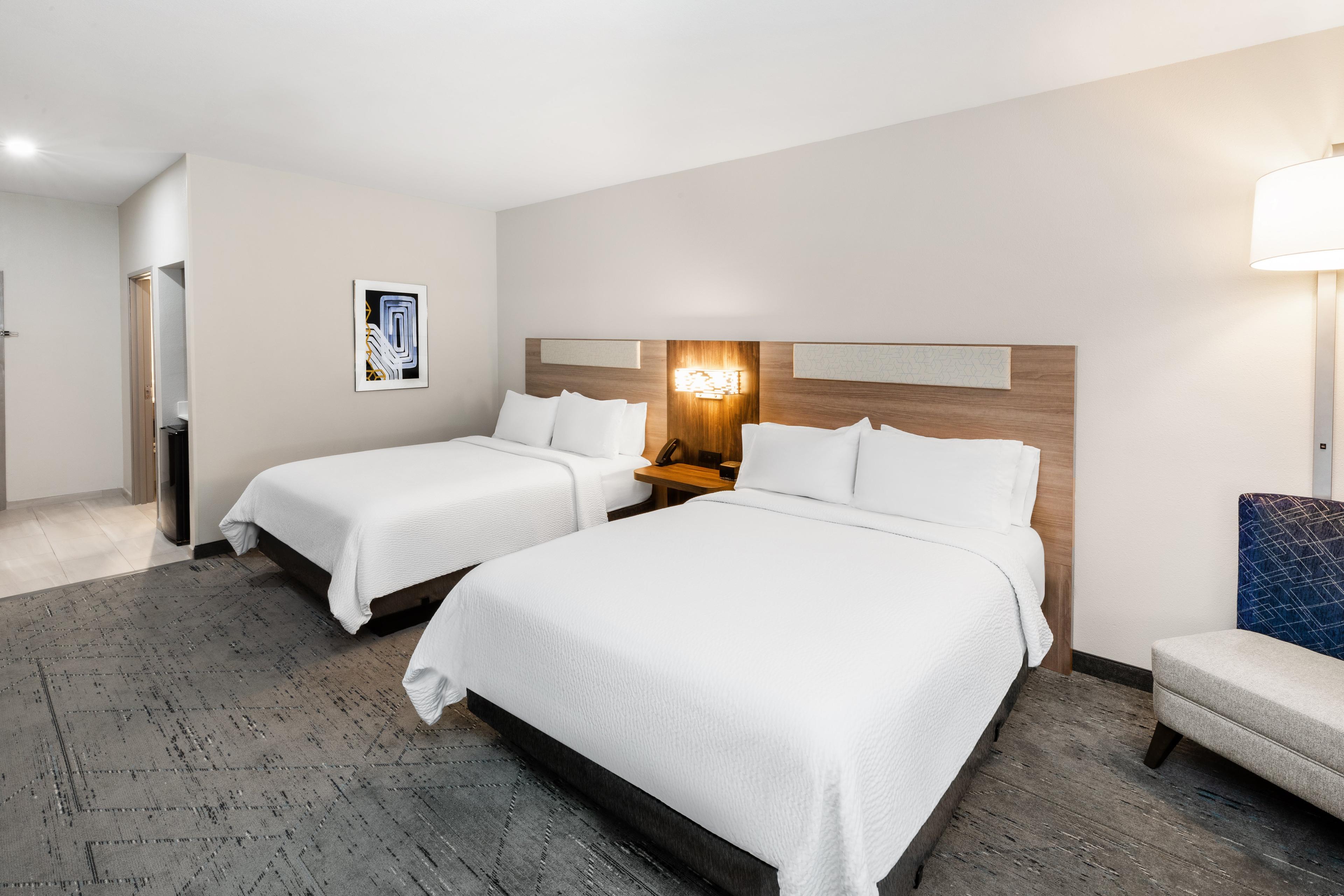 HOLIDAY INN EXP STES HENDERSON BY I
