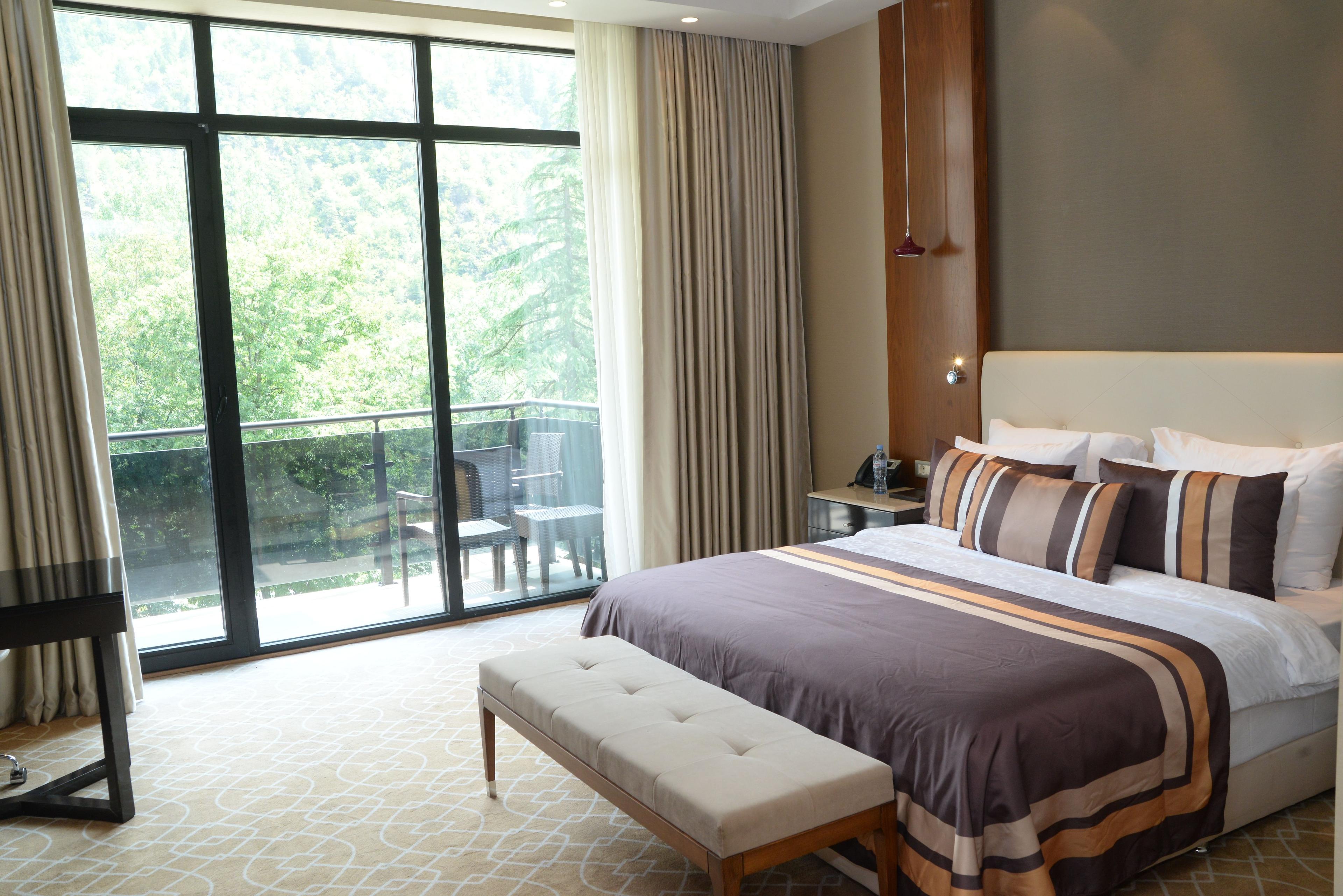 HOTEL NATIONAL