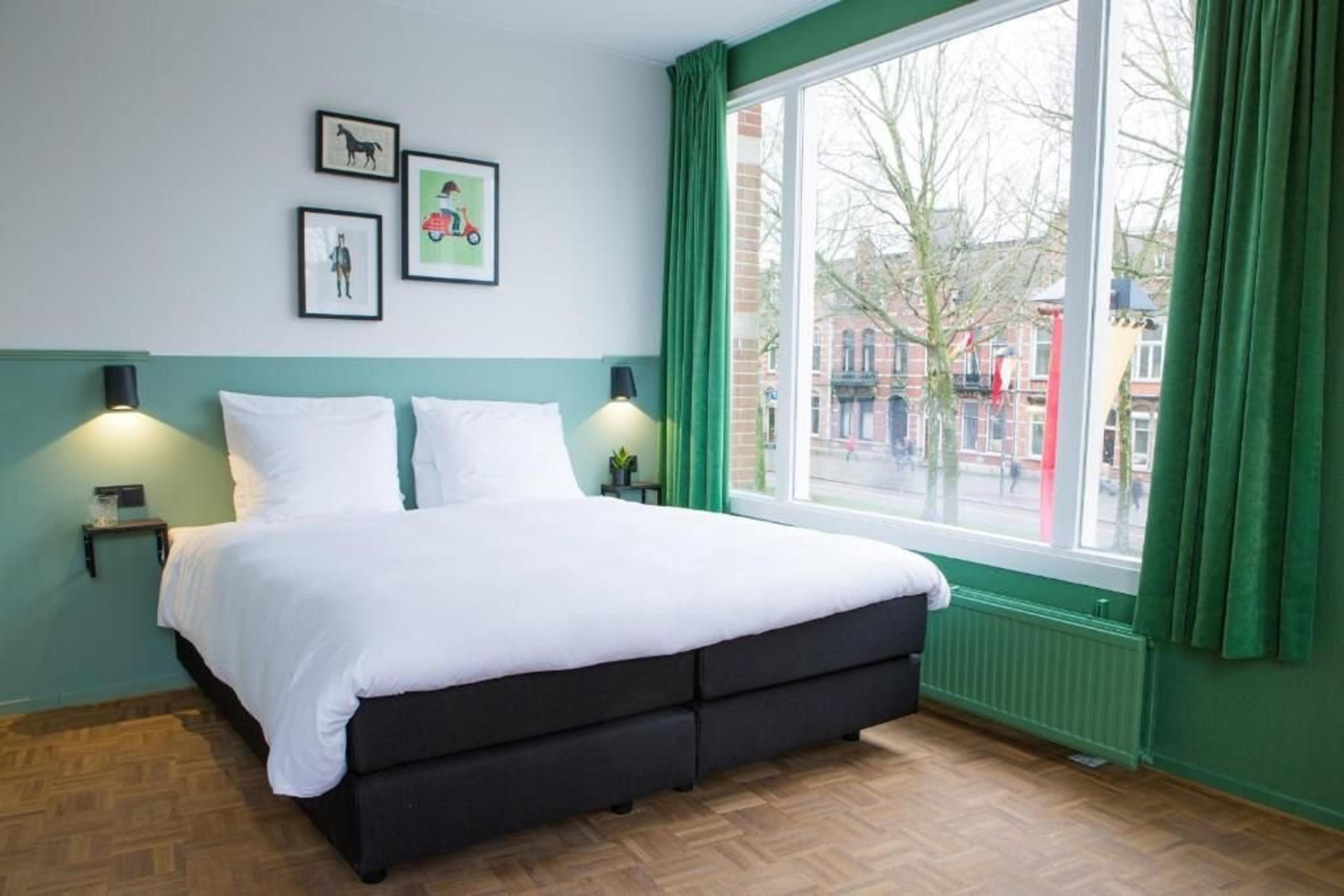 LITTLE DUKE HOTEL