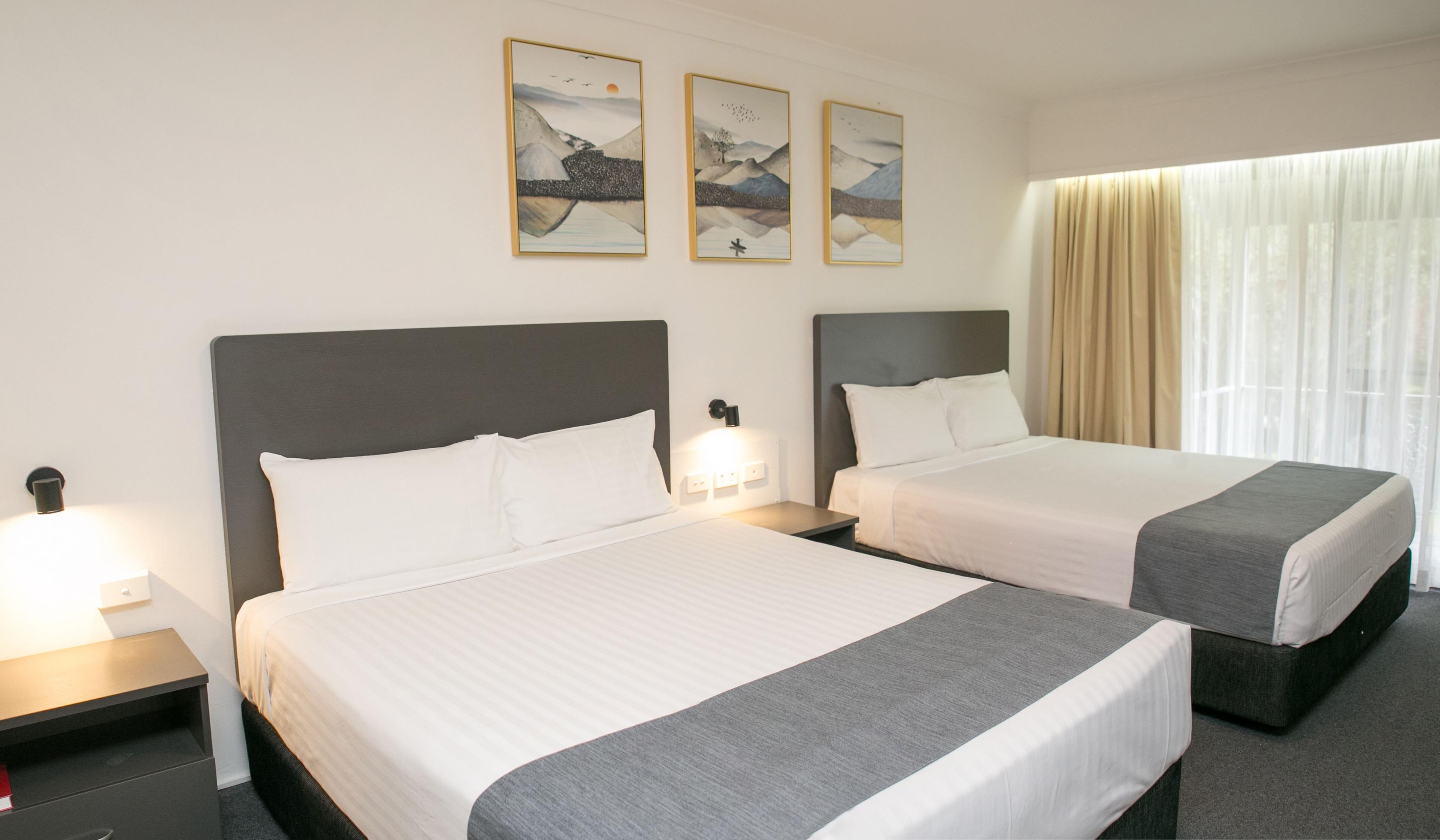 THE SELECT INN GOSFORD