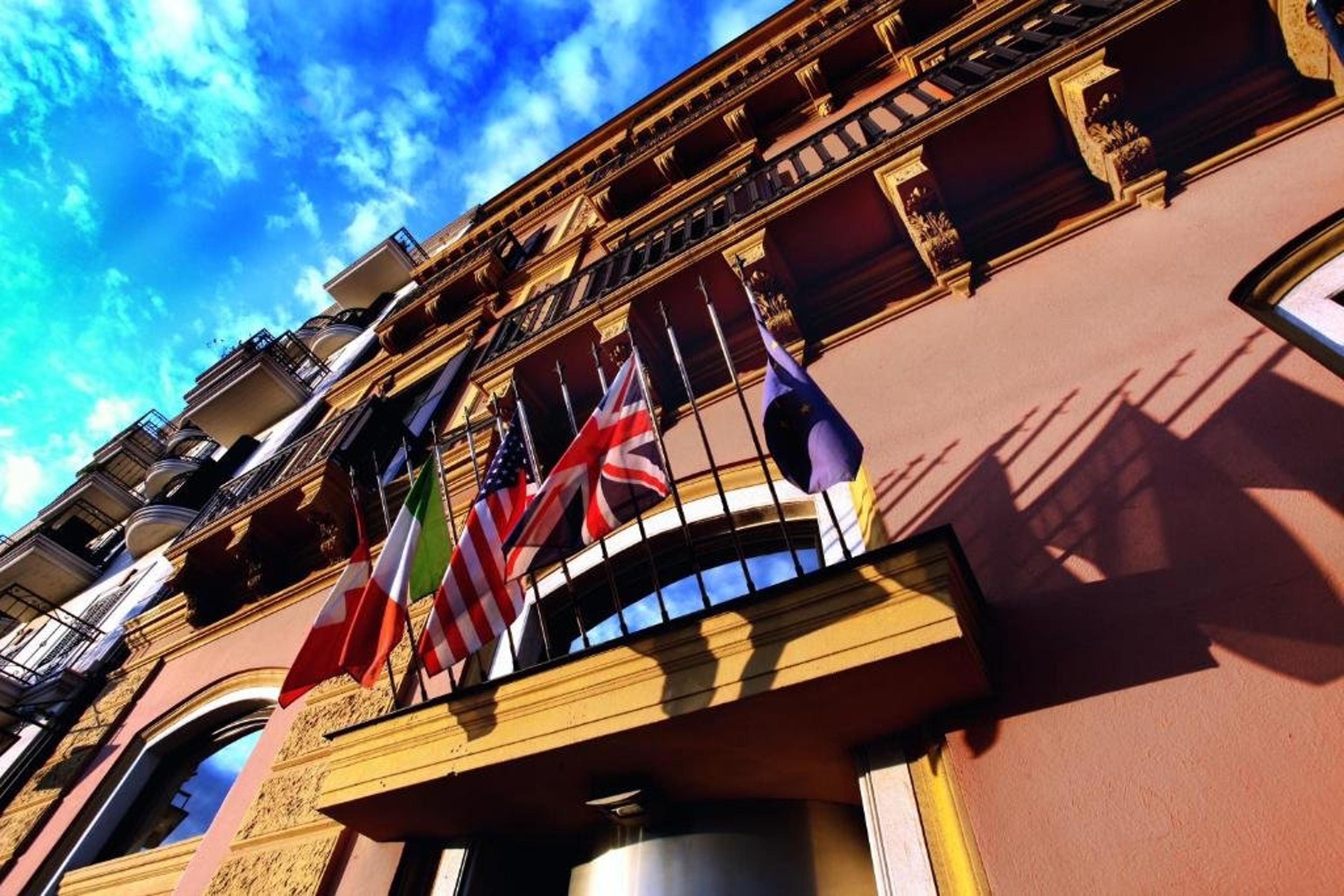 Hotel Photo 1