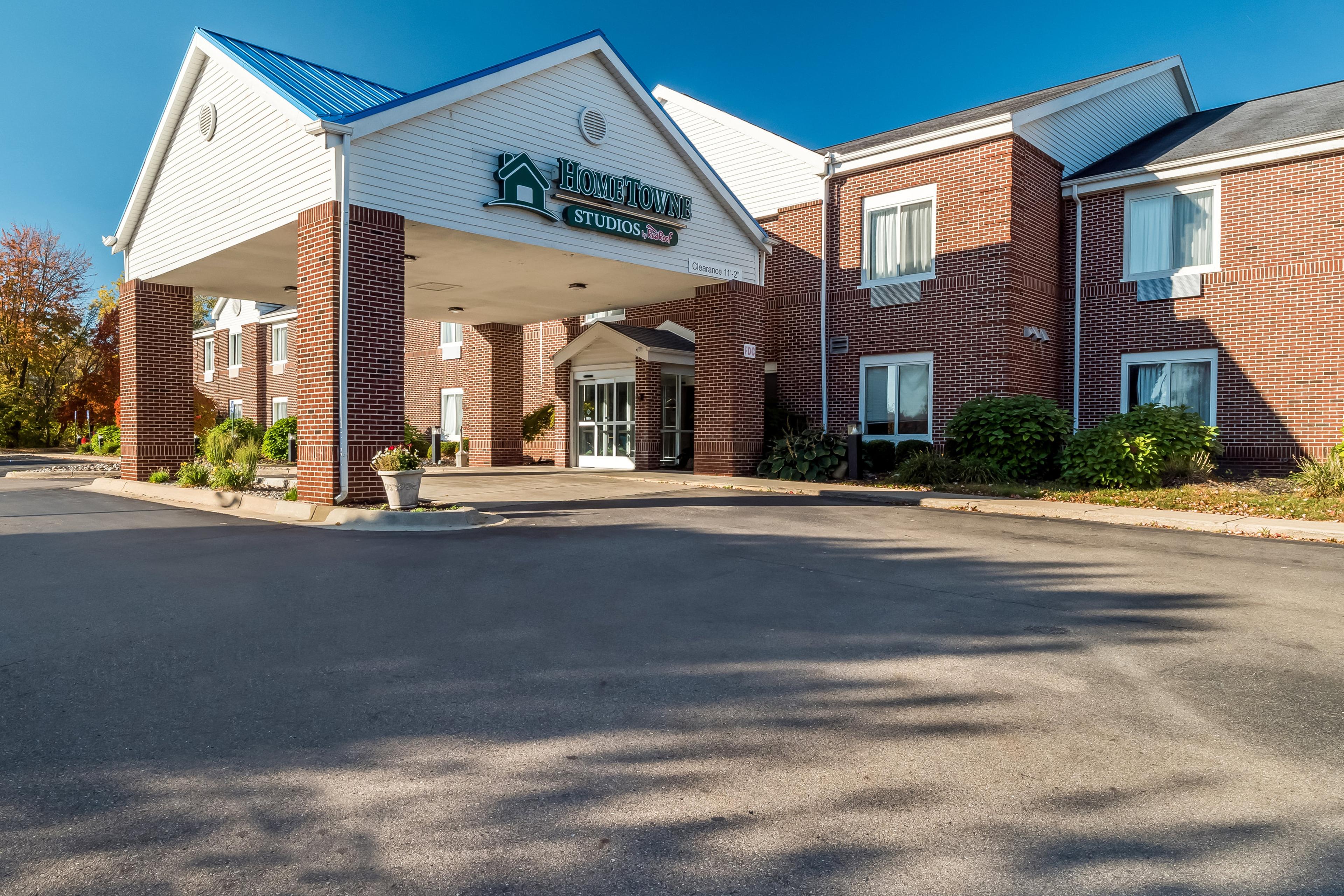 HOMETOWNE EAST LANSING - OKEMOS