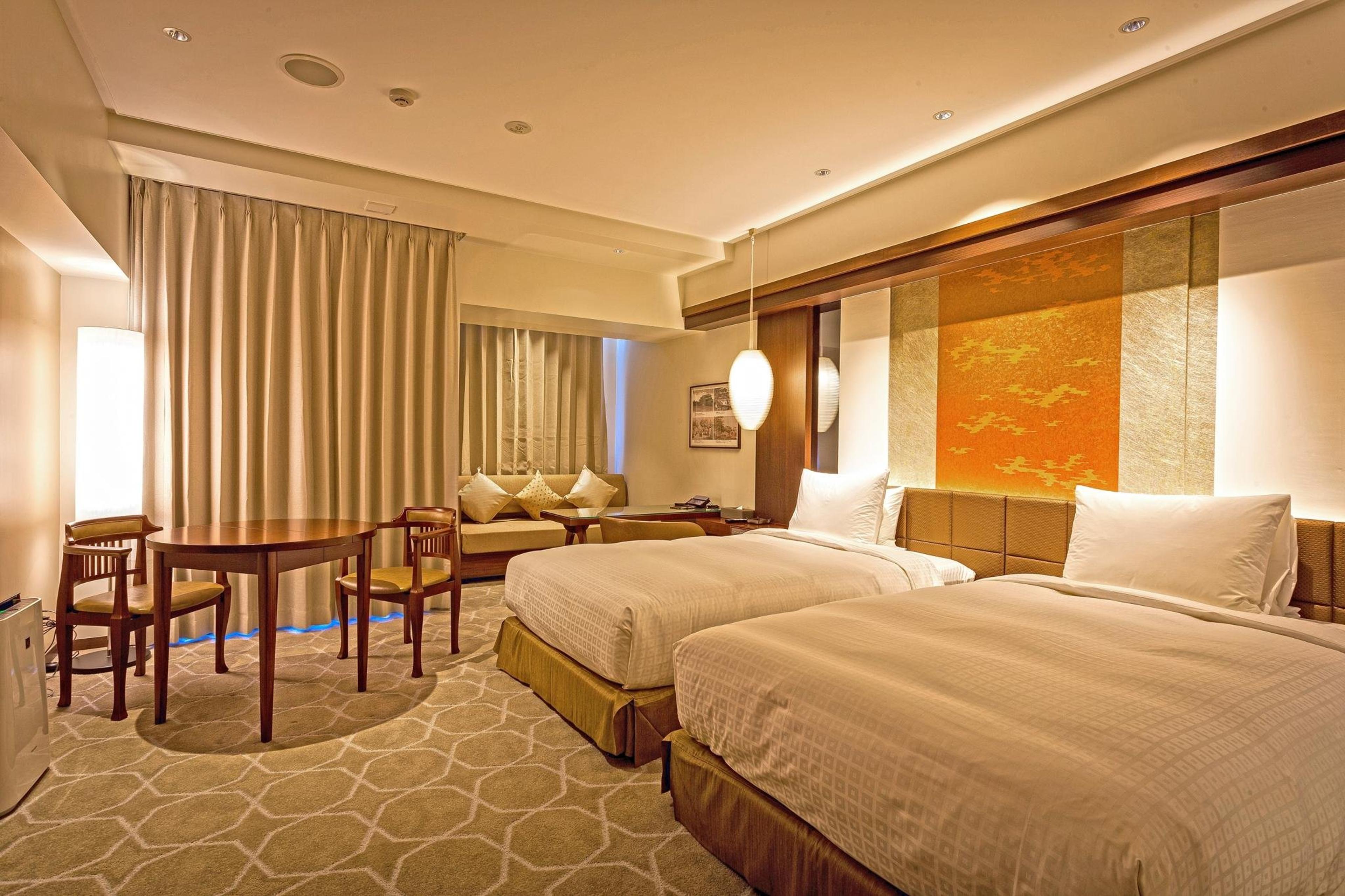 Okinawa Kariyushi EXES Naha