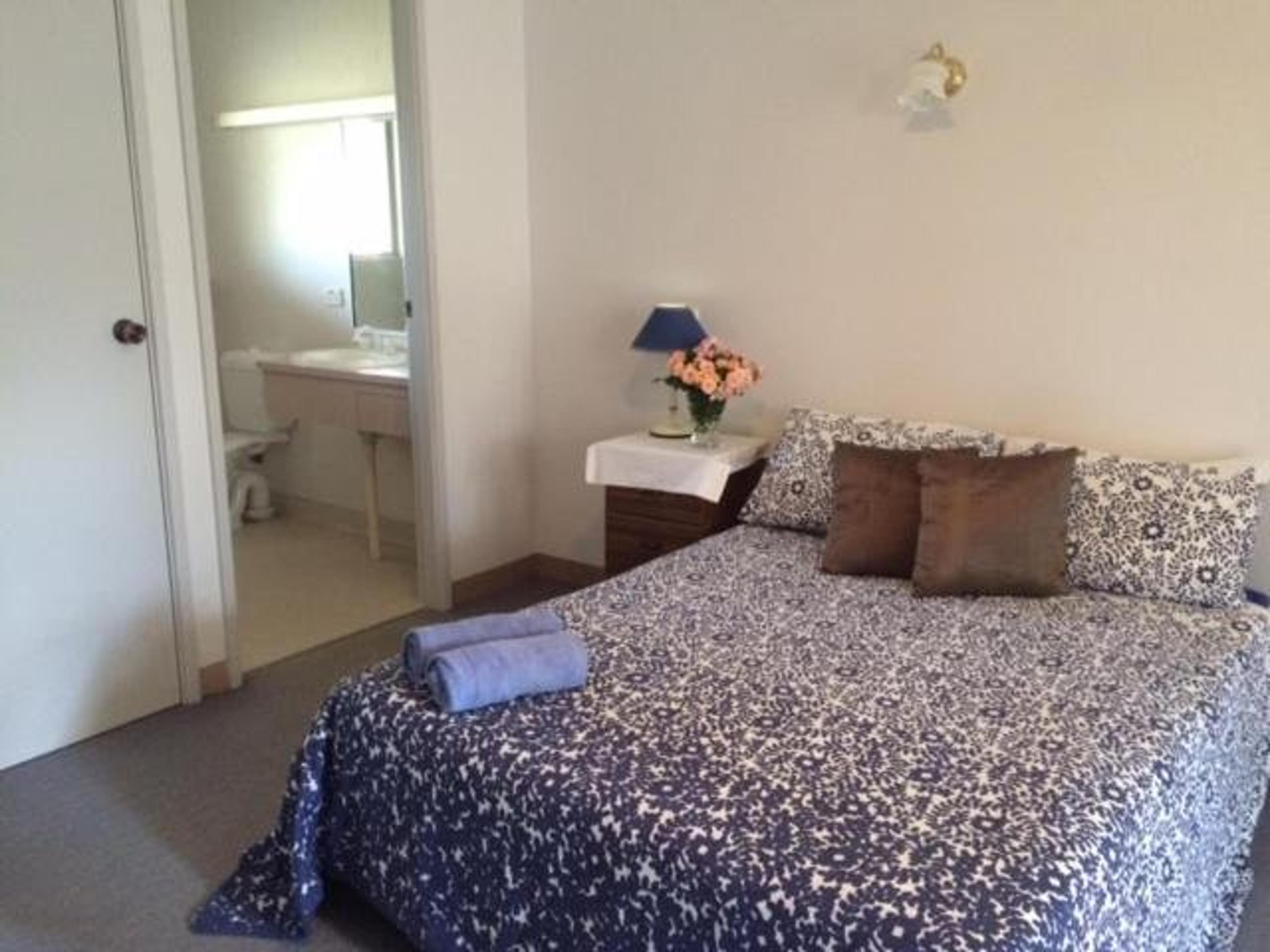 TARCUTTA RETREAT