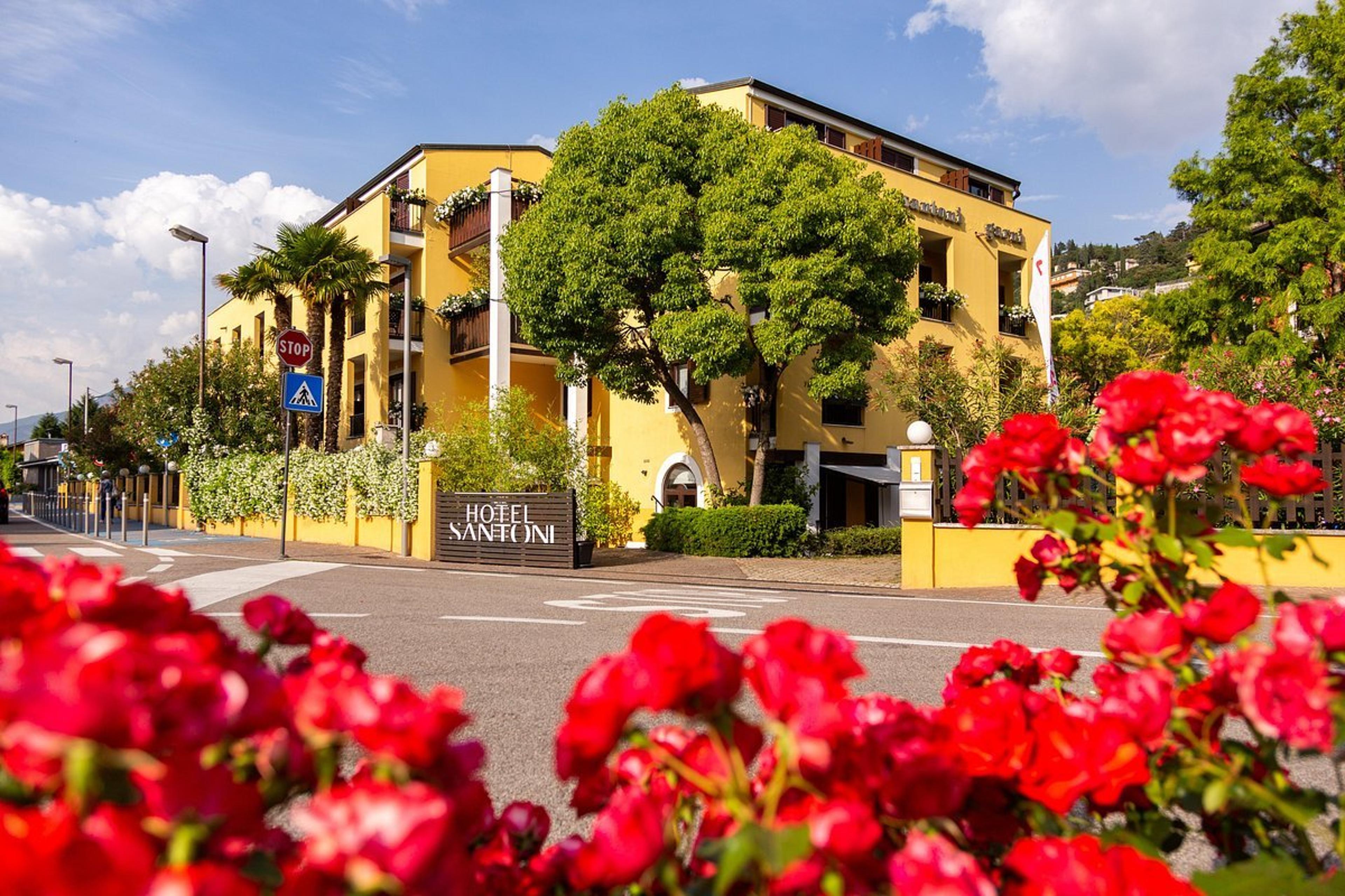 HOTEL SANTONI - NAGO TORBOLE